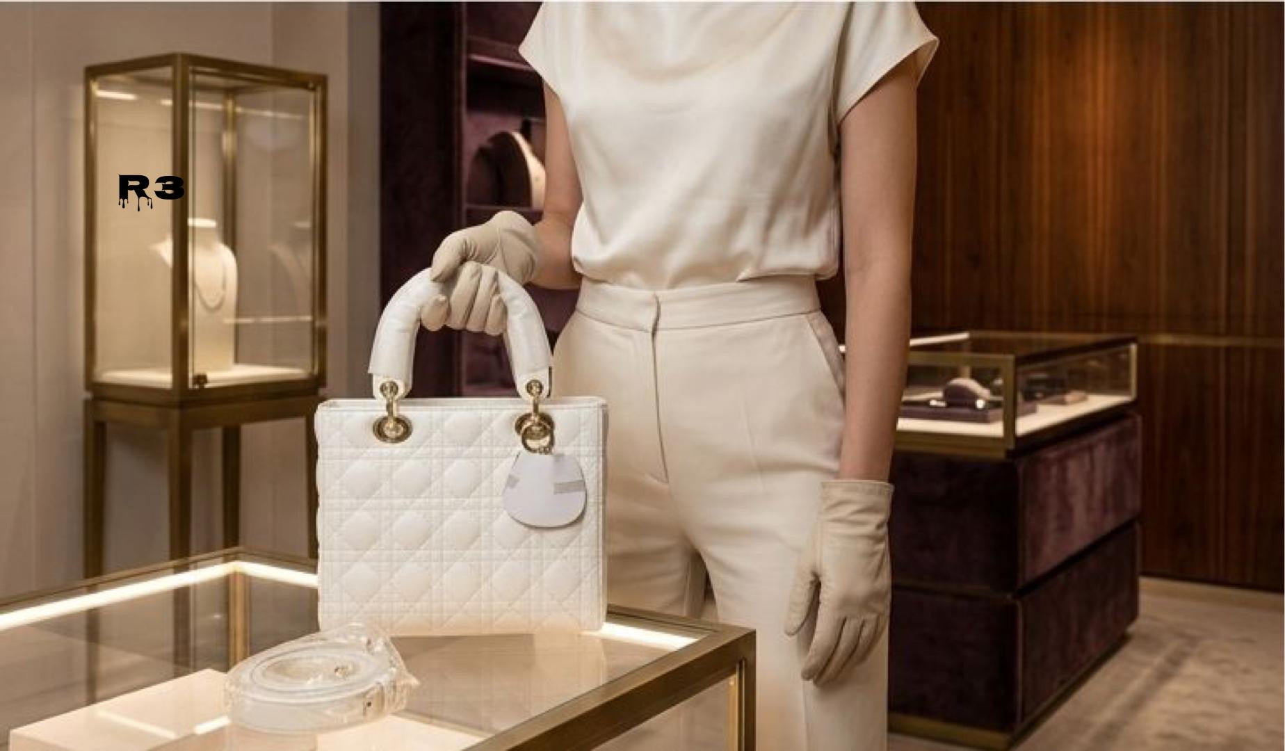 Dior Bubble
