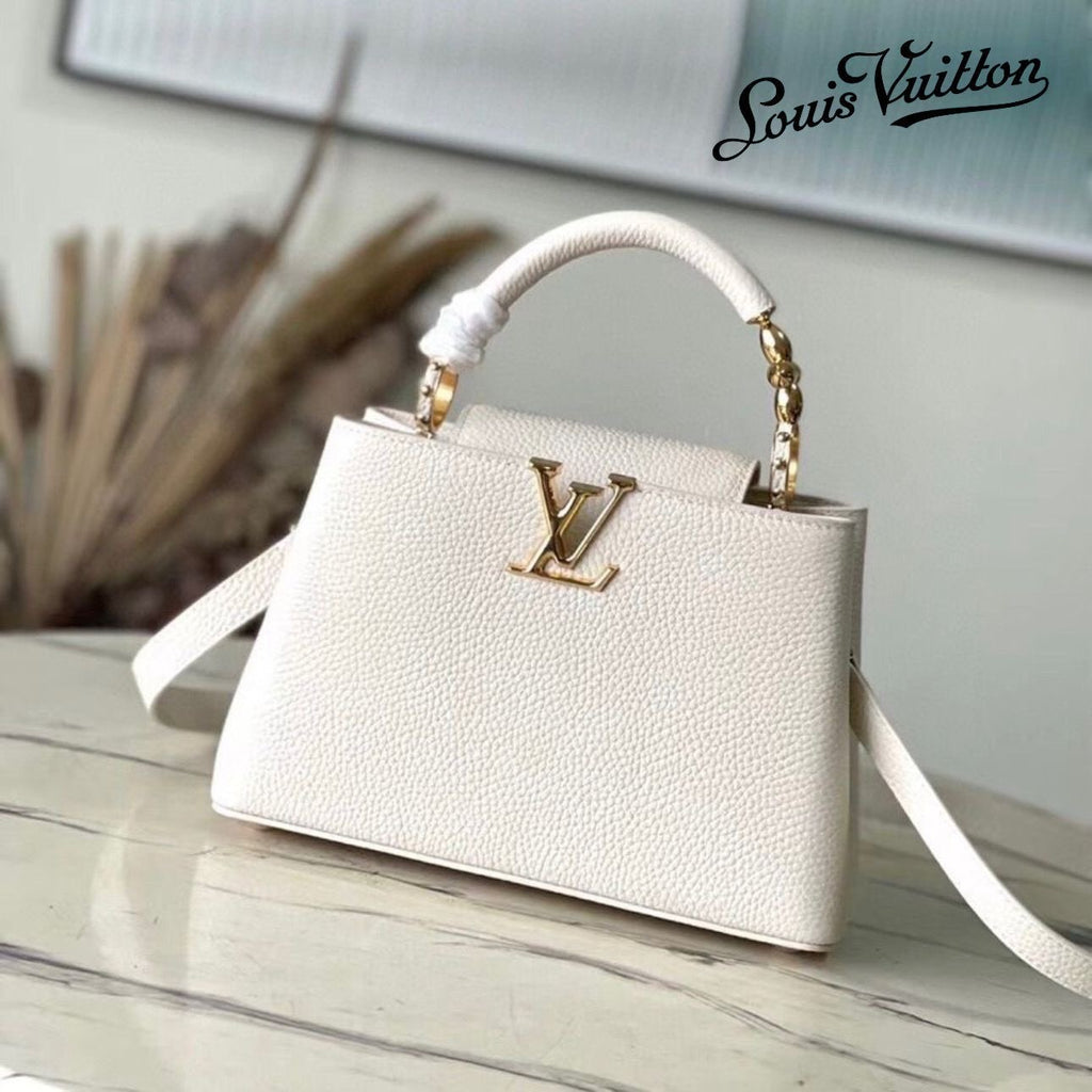 Louis Vuitton Capucines BB