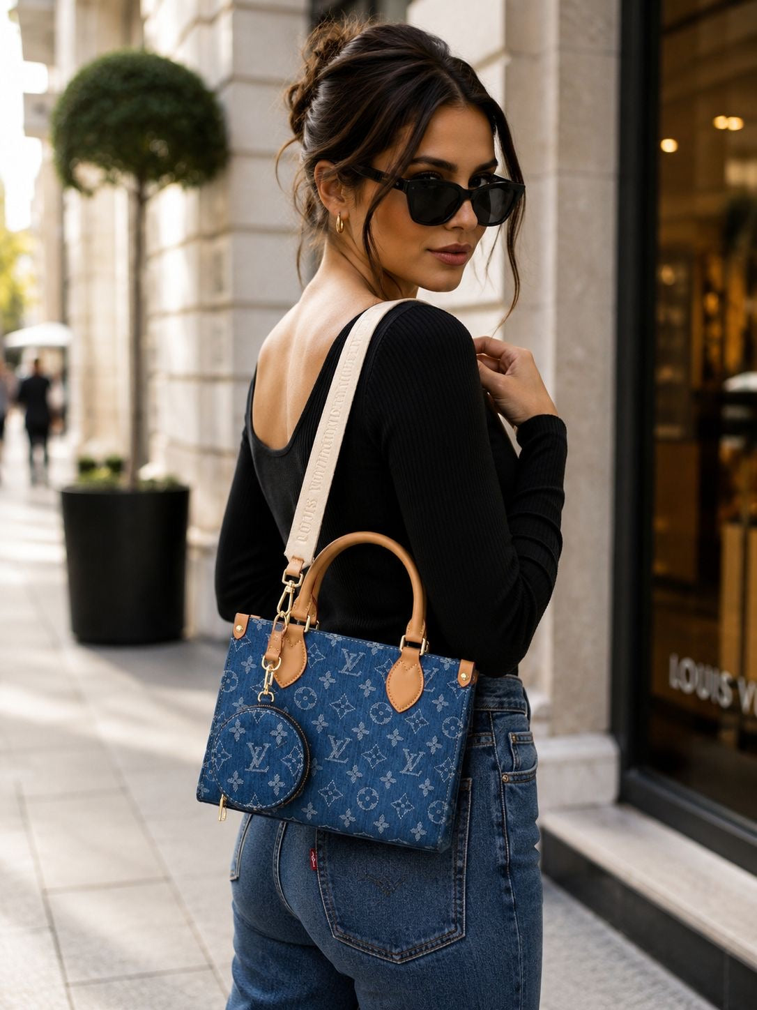 Louis Vuitton Denim On The Go Pm