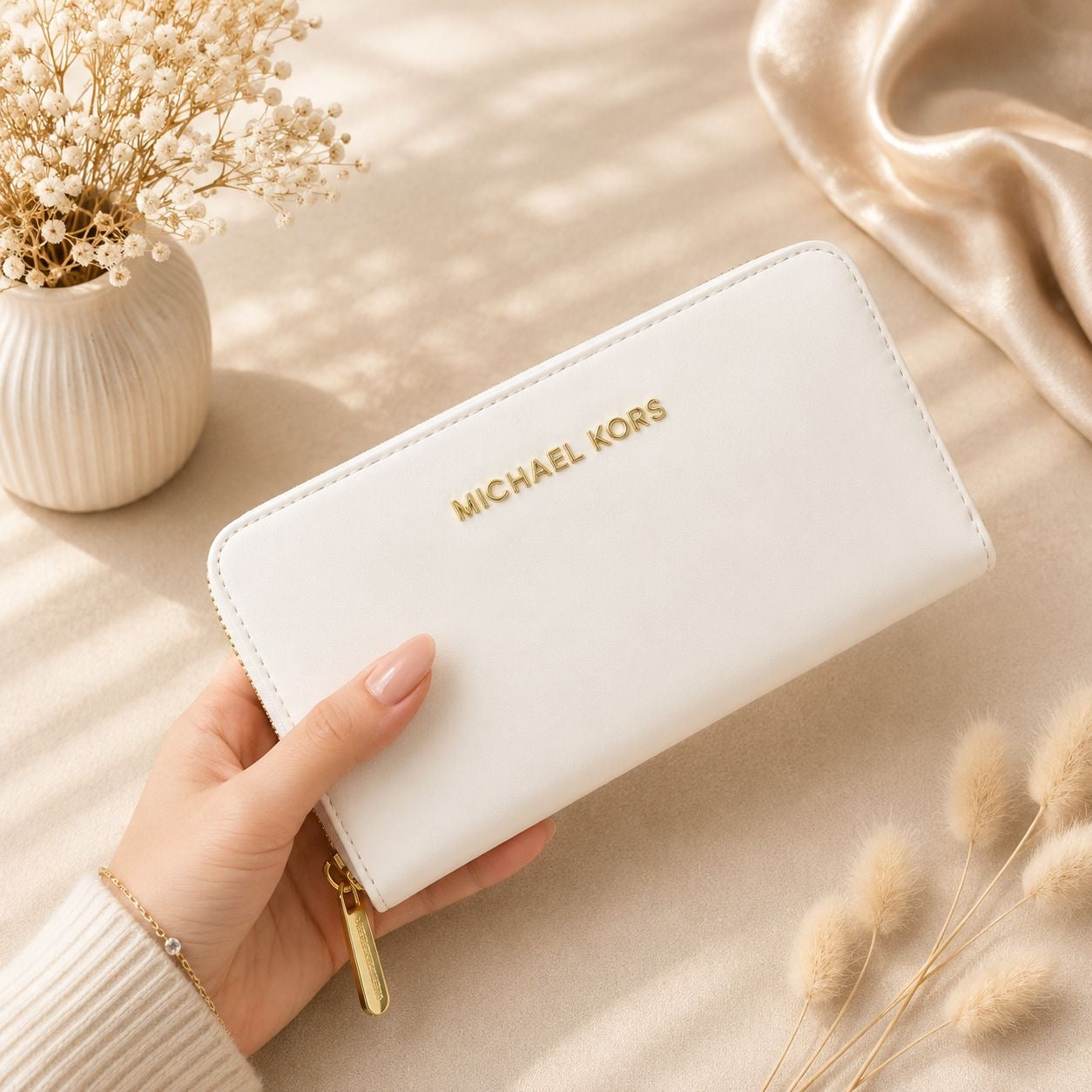 Michael Kors Zipper Wallet
