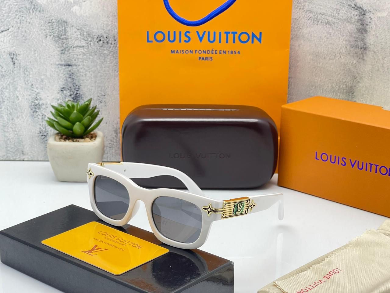 Louis Vuitton Unisex Sunglasses