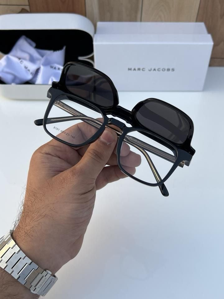 Marc Jacobs Changeable Lens