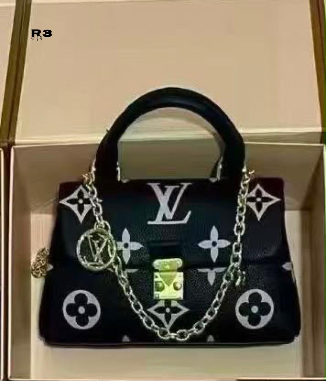 Louis Vuitton Madeleine BB Empreinte