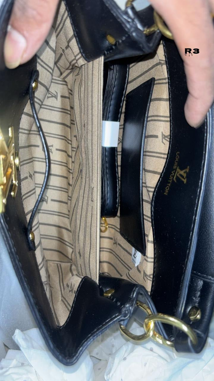 Louis Vuitton Capucines BB Handbag