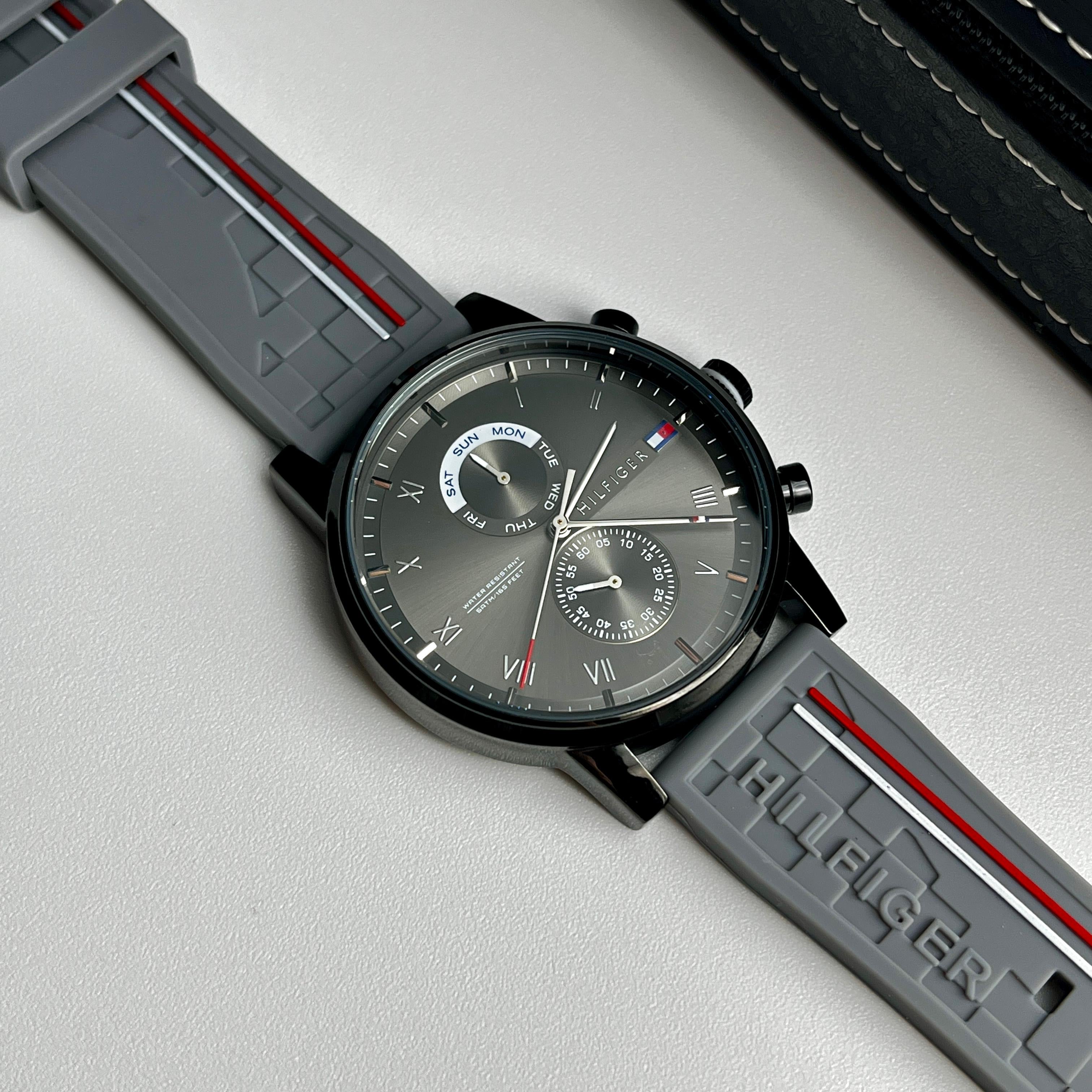 Tommy Hilfiger Decker