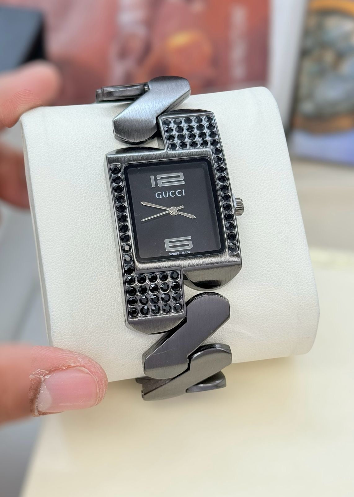 Gucci Twirl Collection