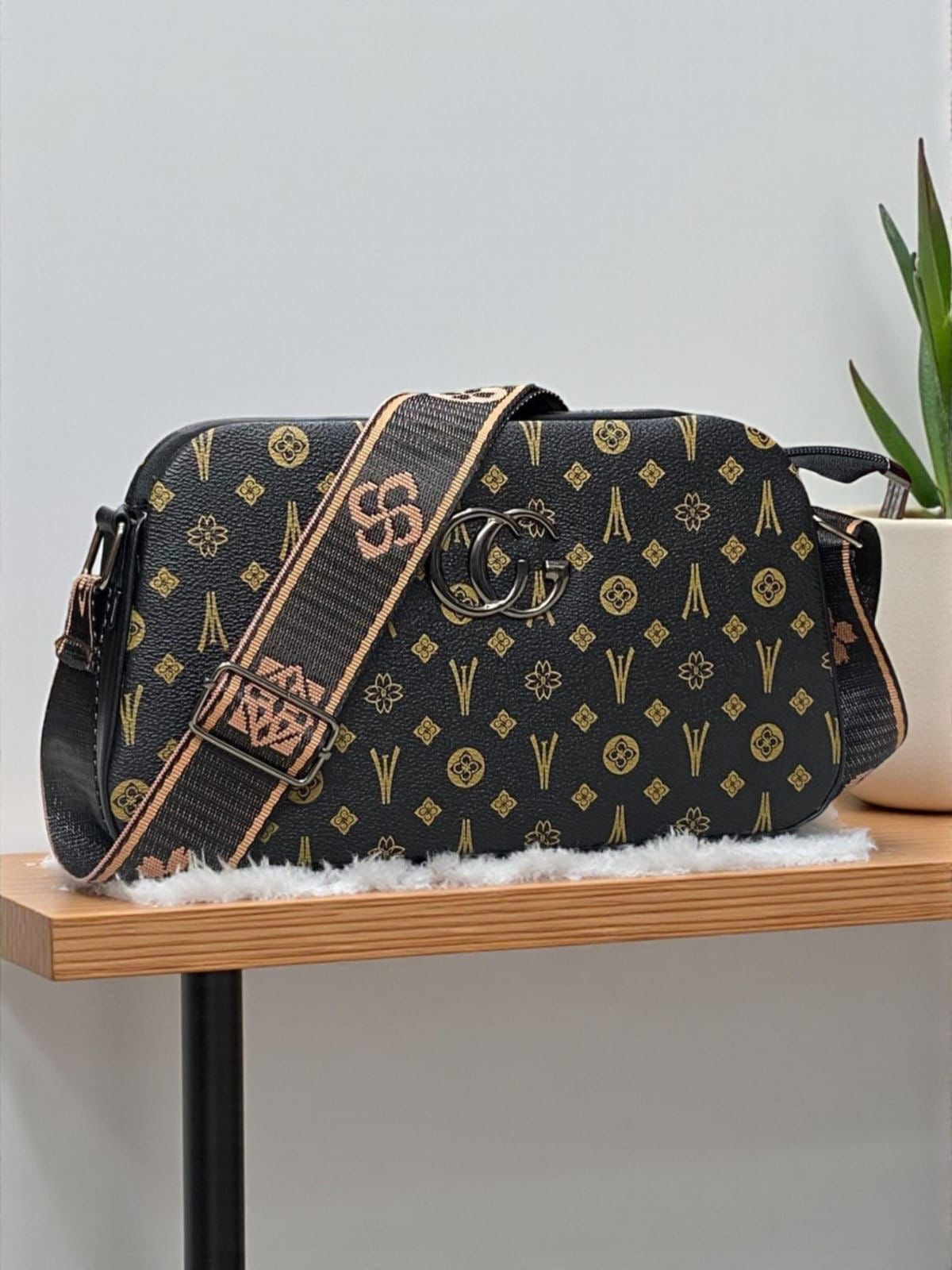Gucci Sling Bag