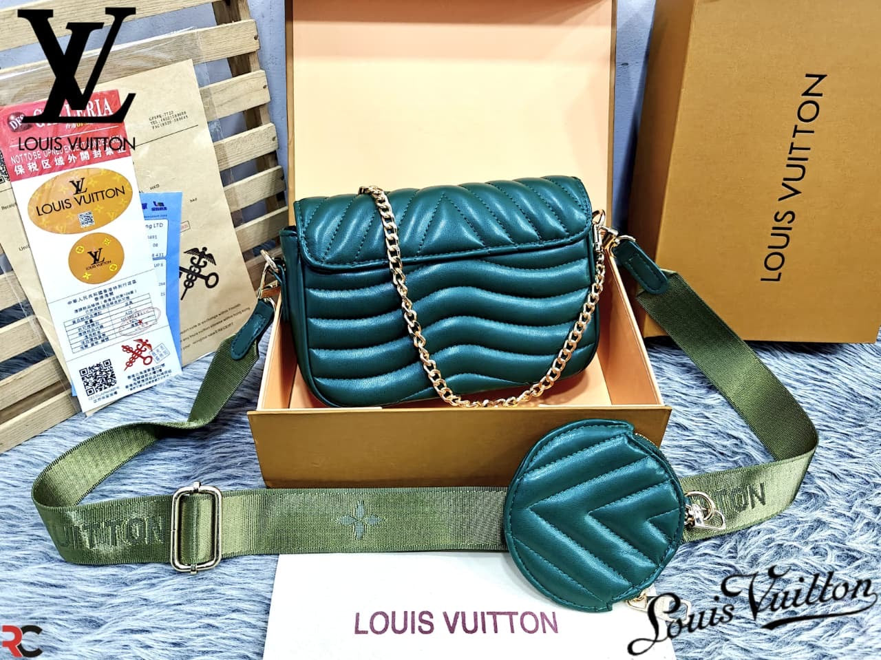 Louis Vuitton Wave Multi Pochette