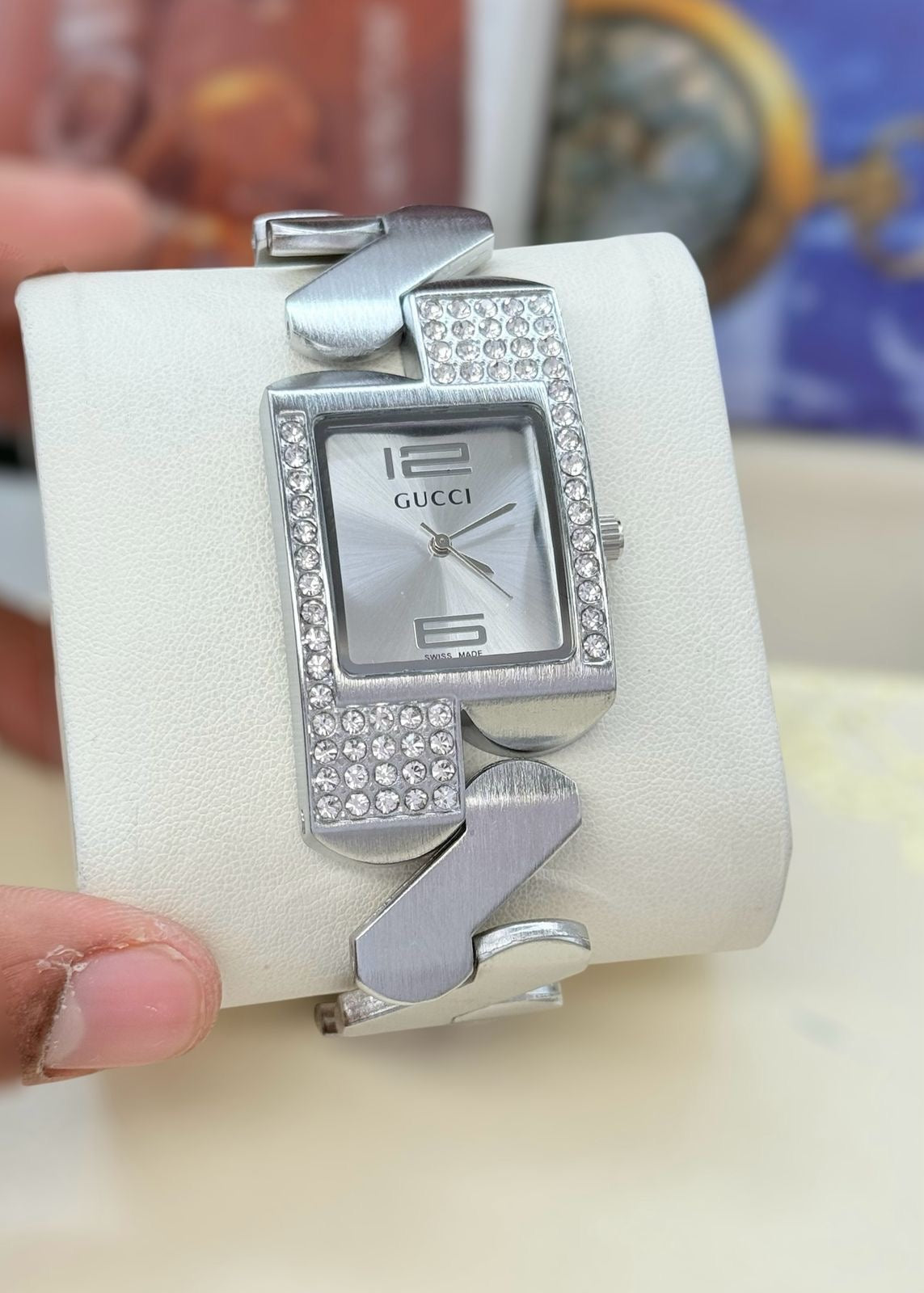 Gucci Twirl Collection