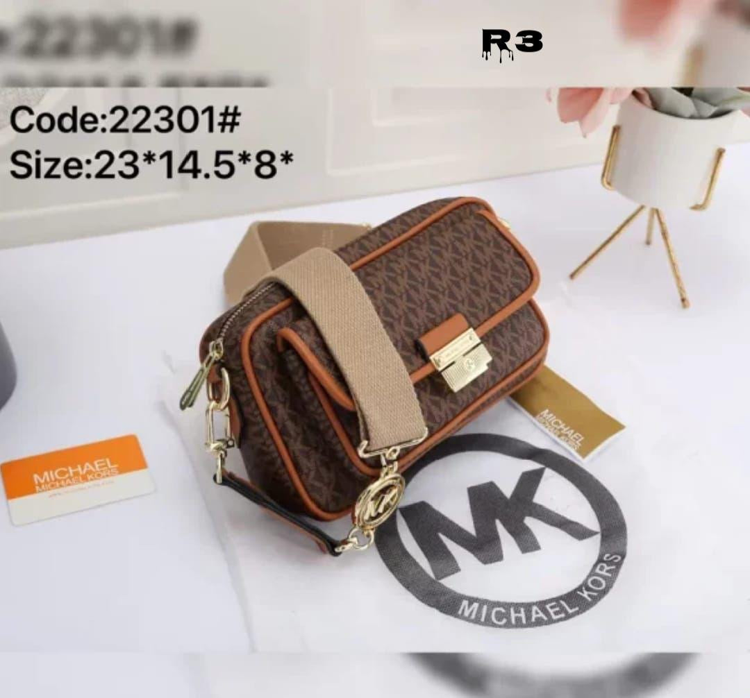 Michael Kors Bradshaw Crossbody