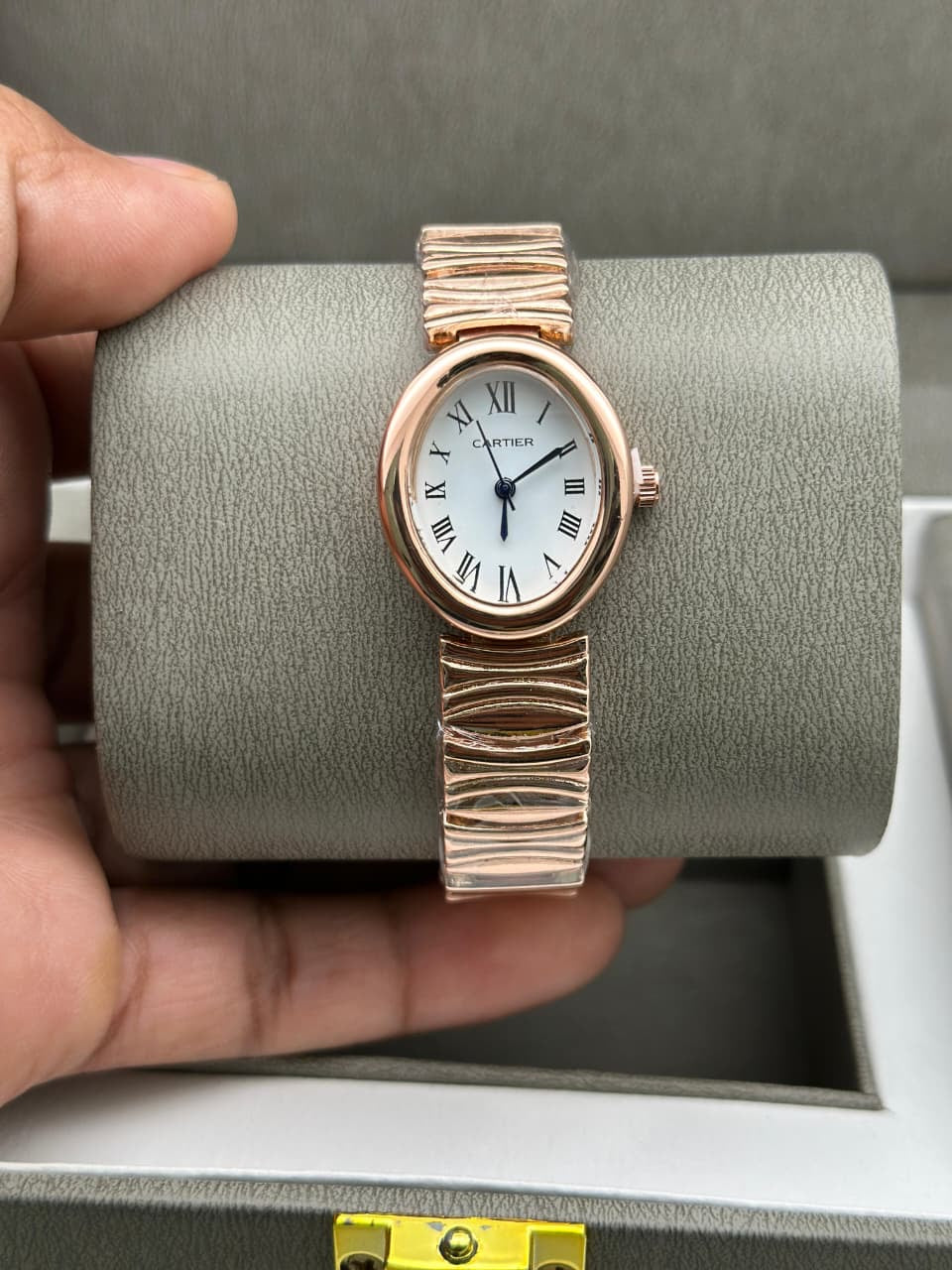 Cartier Timeless Oval Elegance