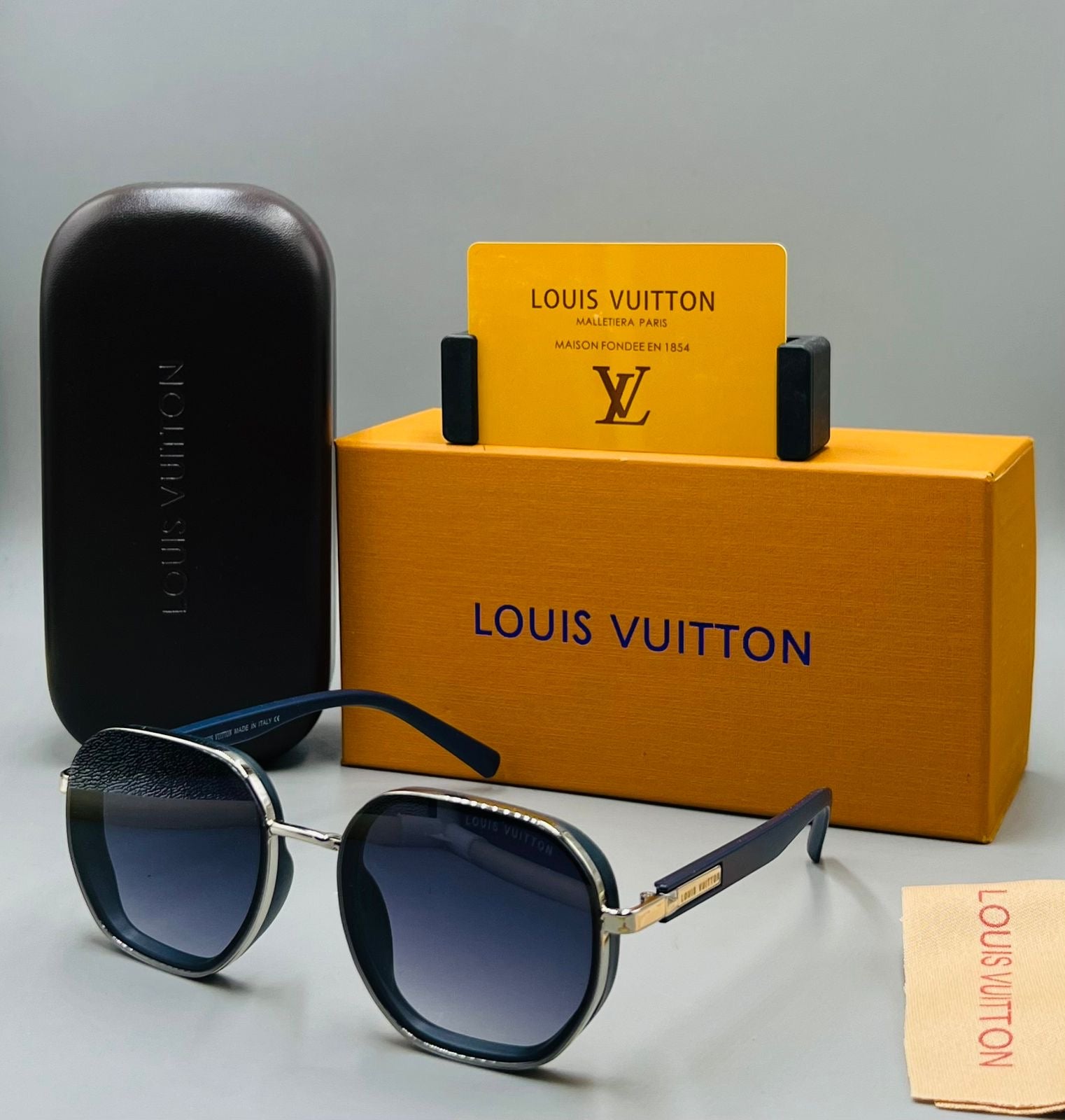 Louis Vuitton Unisex Sunglasses