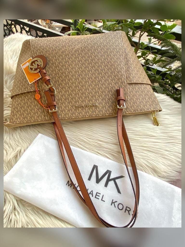 Michael Kors Signature Side Pocket Tote Bag
