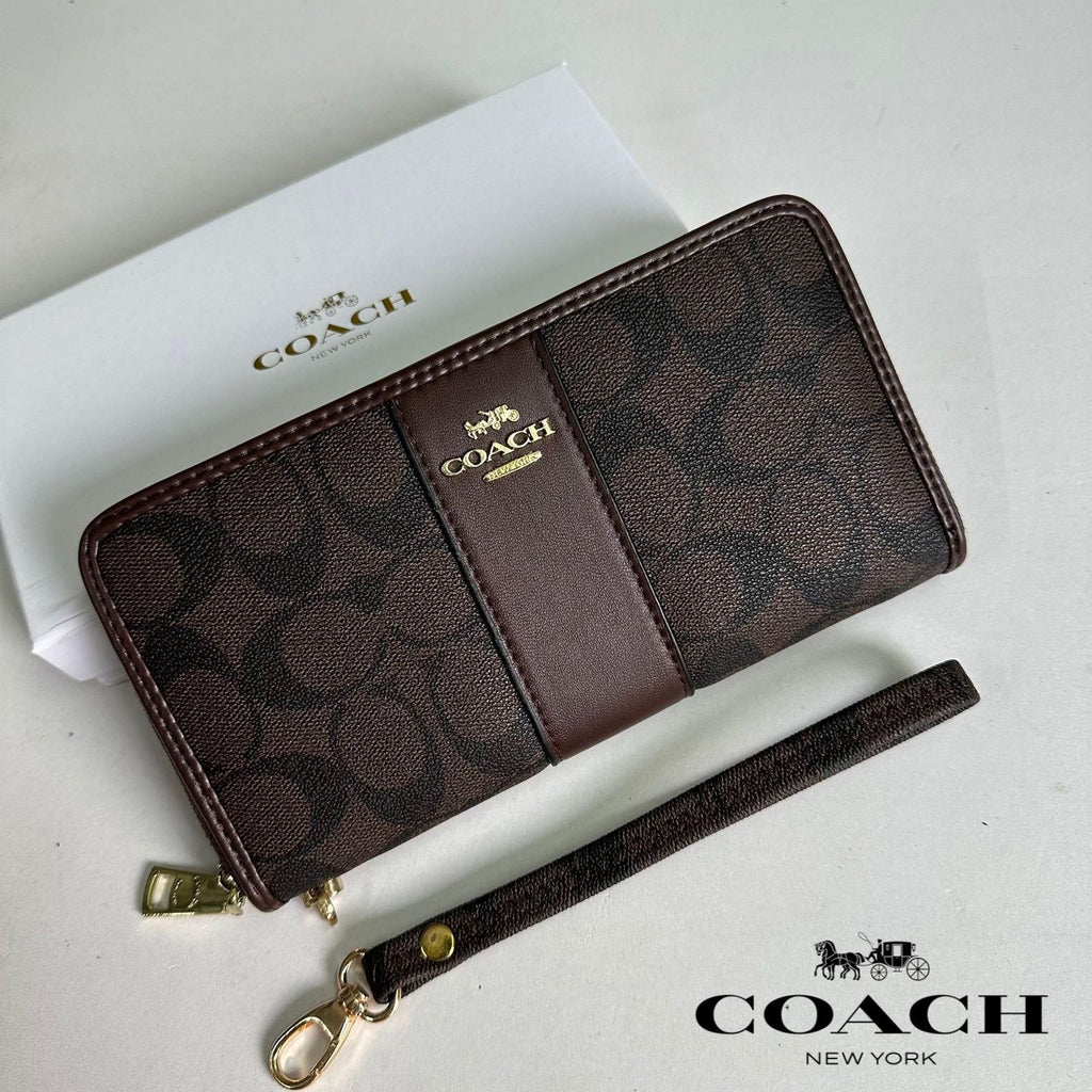 Coach Zipper Wallet
