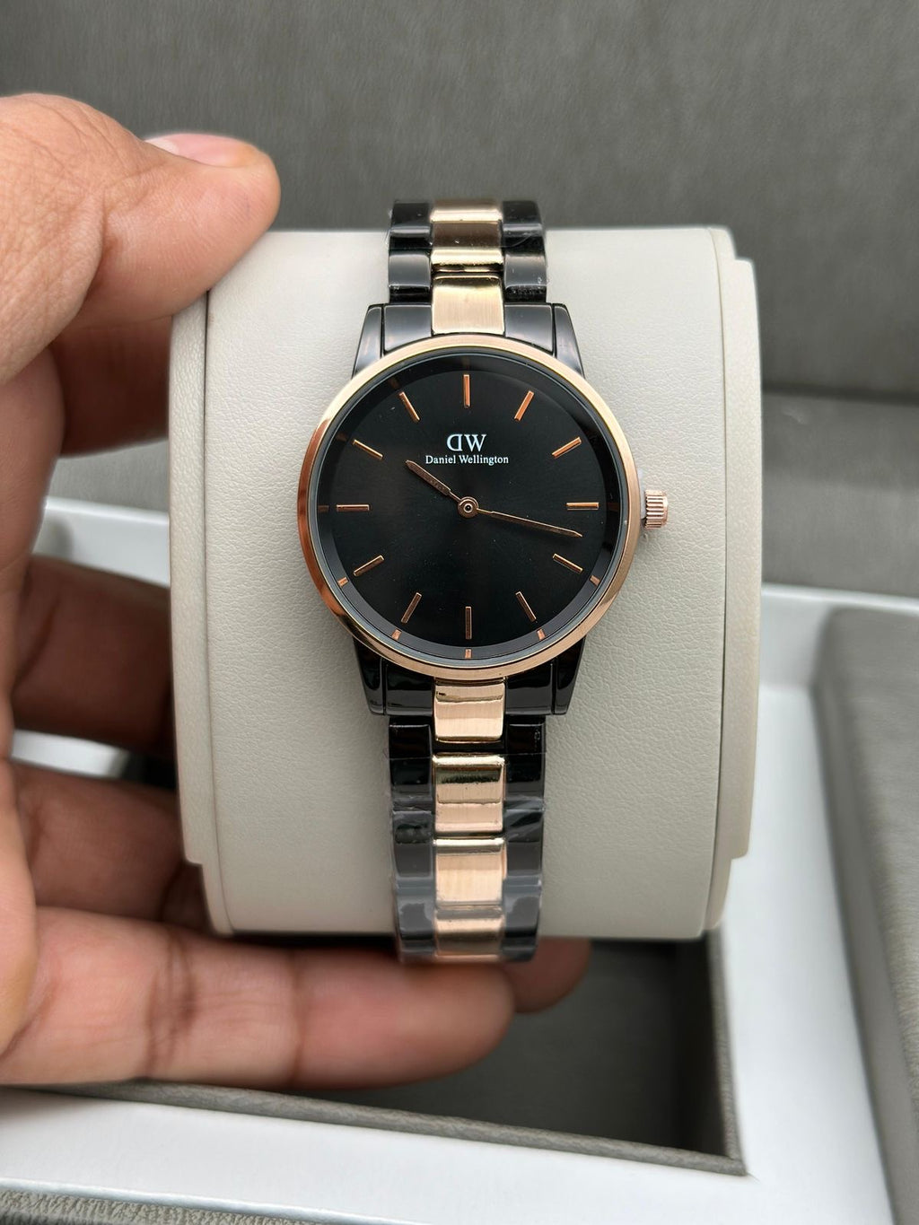 Daniel Wellington Iconic Link