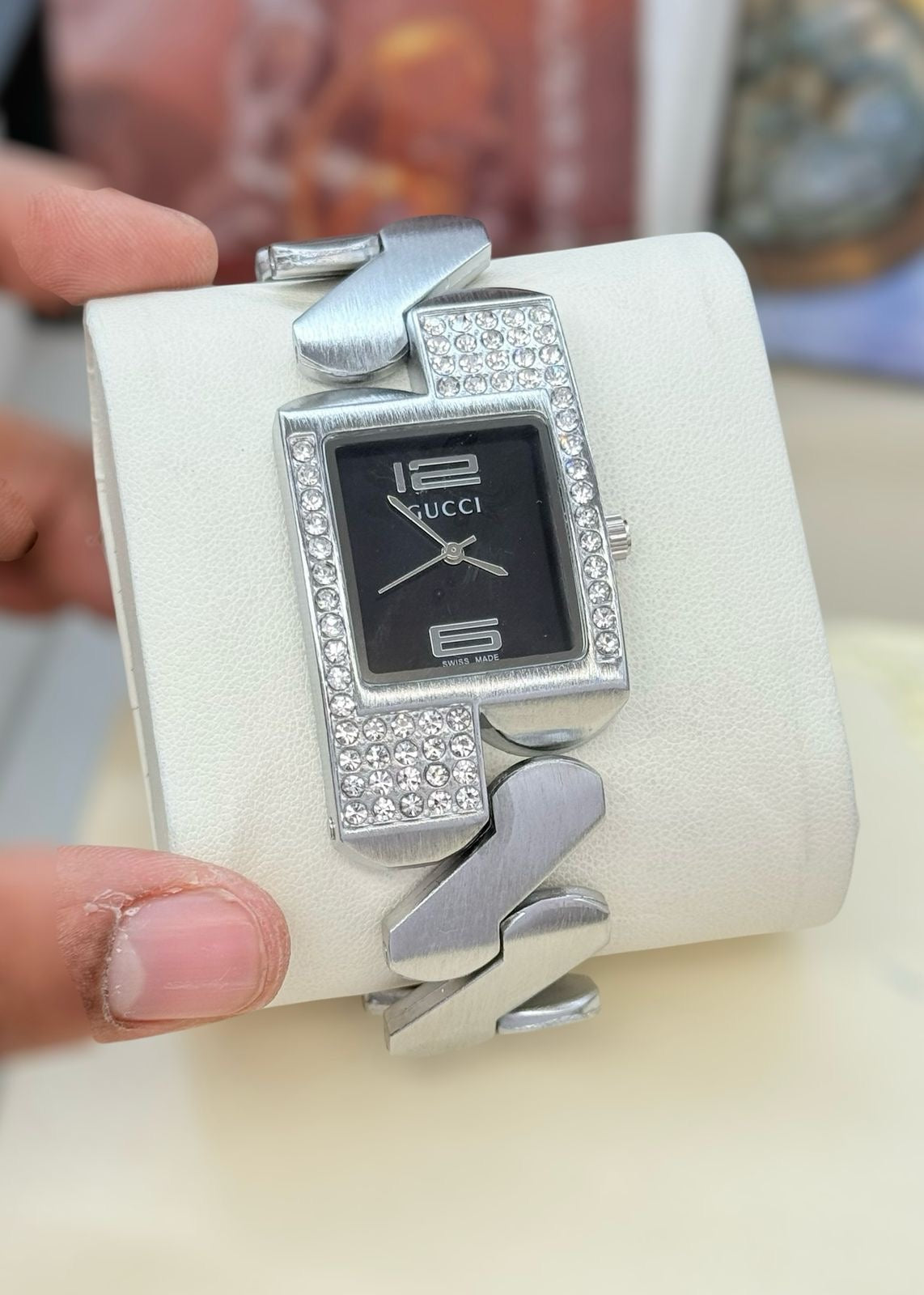 Gucci Twirl Collection