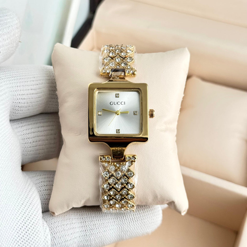 Gucci Diamond Strap
