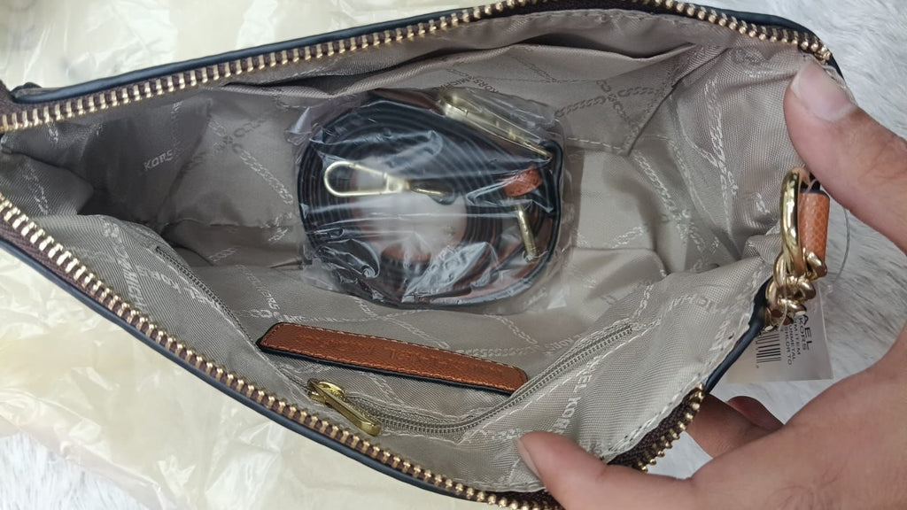 Michael Kors Jet Set Shoulder Bag