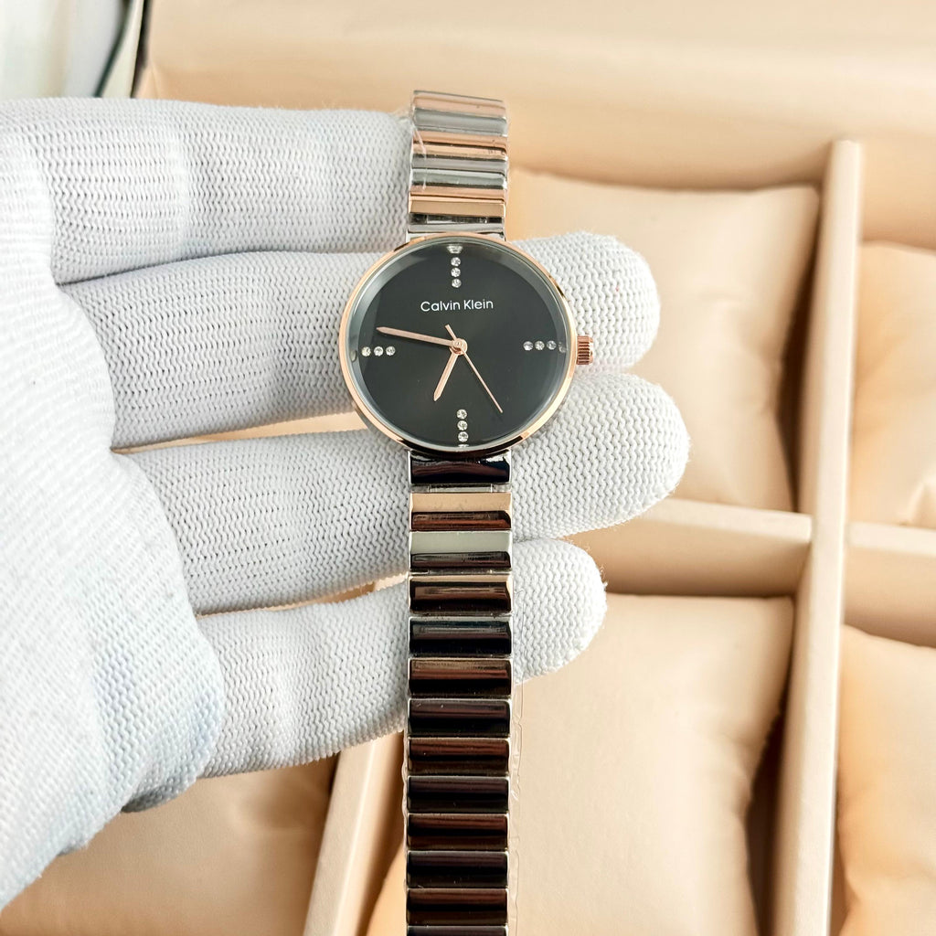 Calvin Klein Minimalistic T-Bar