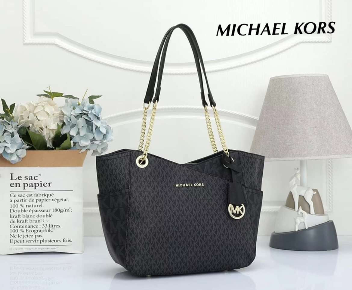 Michael Kors Jet Set Travel Large Chain Shoulder Bag