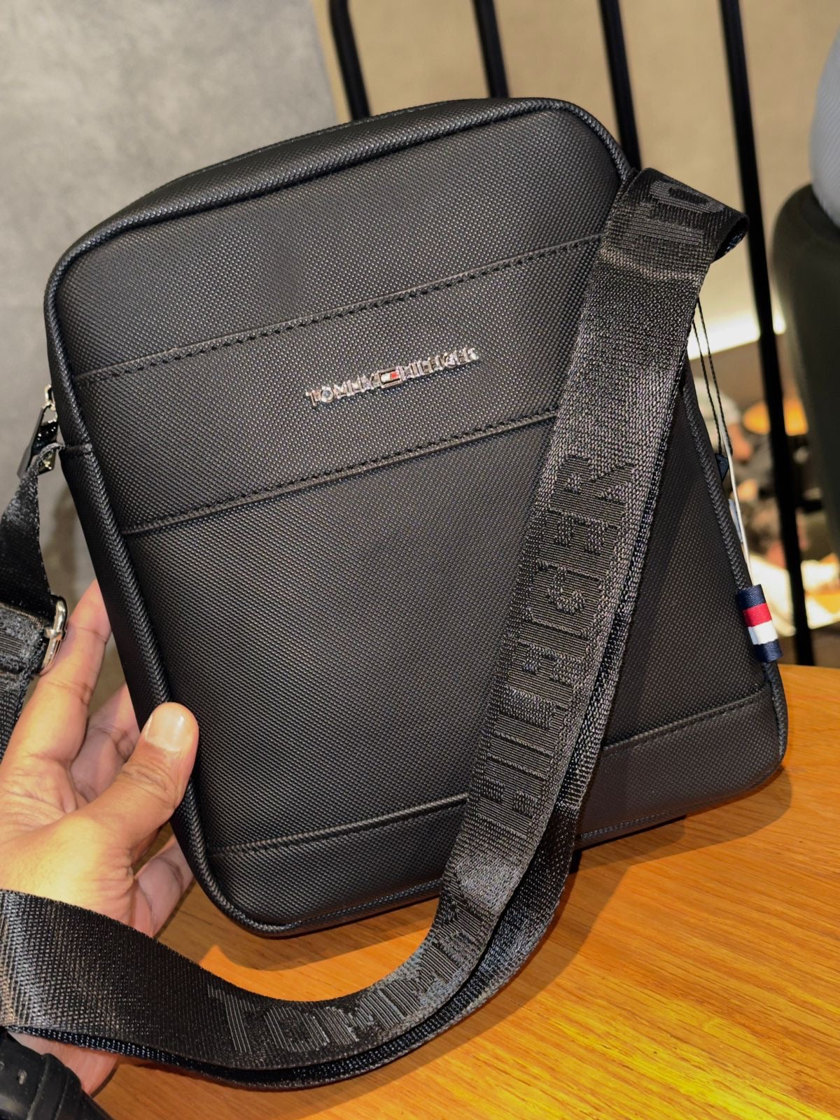 Tommy Hilfiger Crossbody Bag