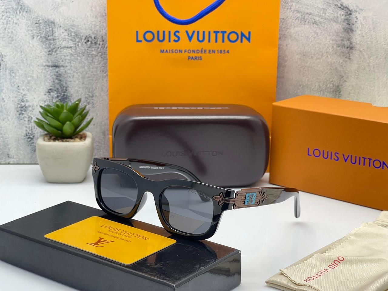 Louis Vuitton Unisex Sunglasses