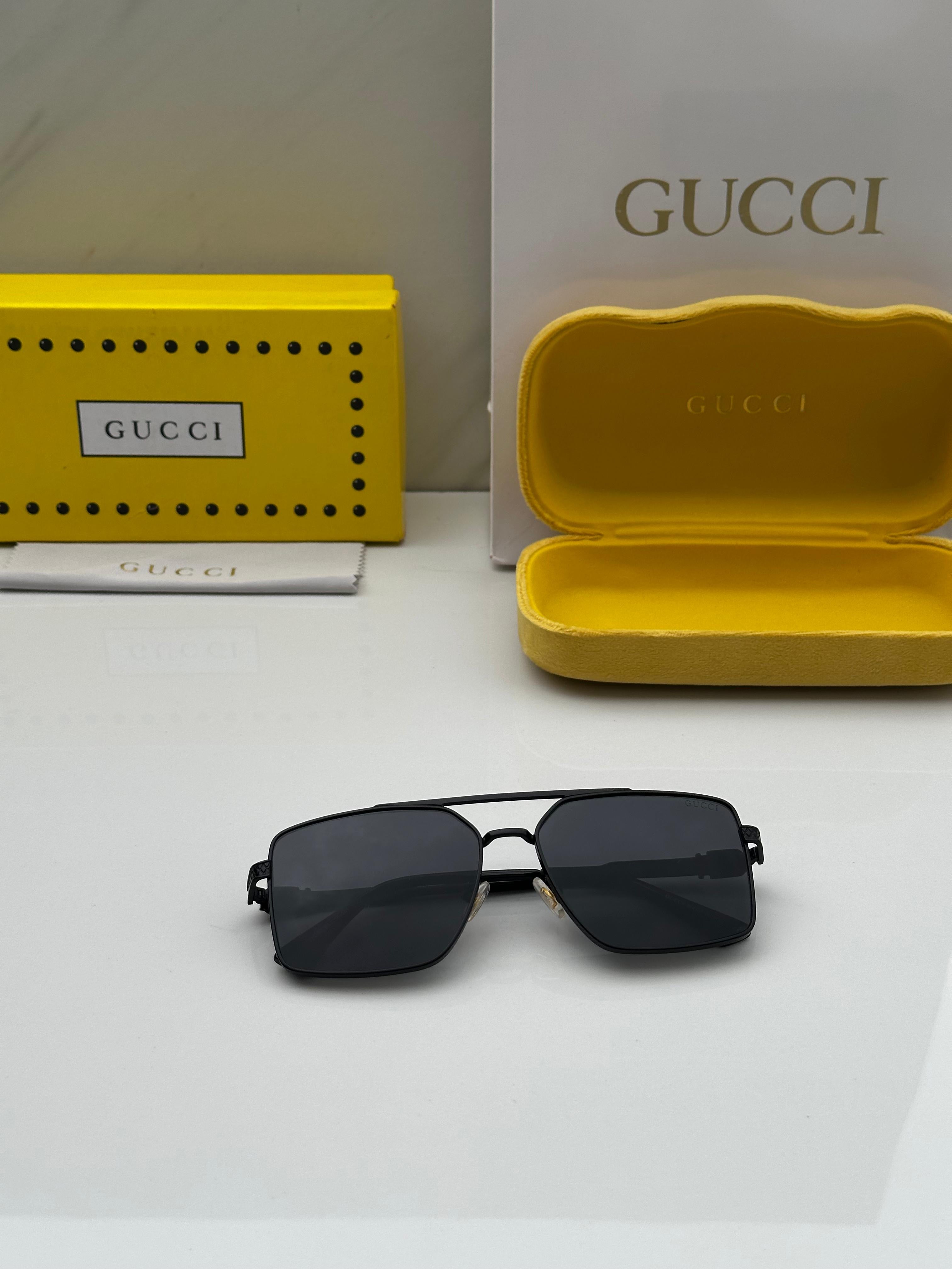 Gucci Unisex Sunglasses