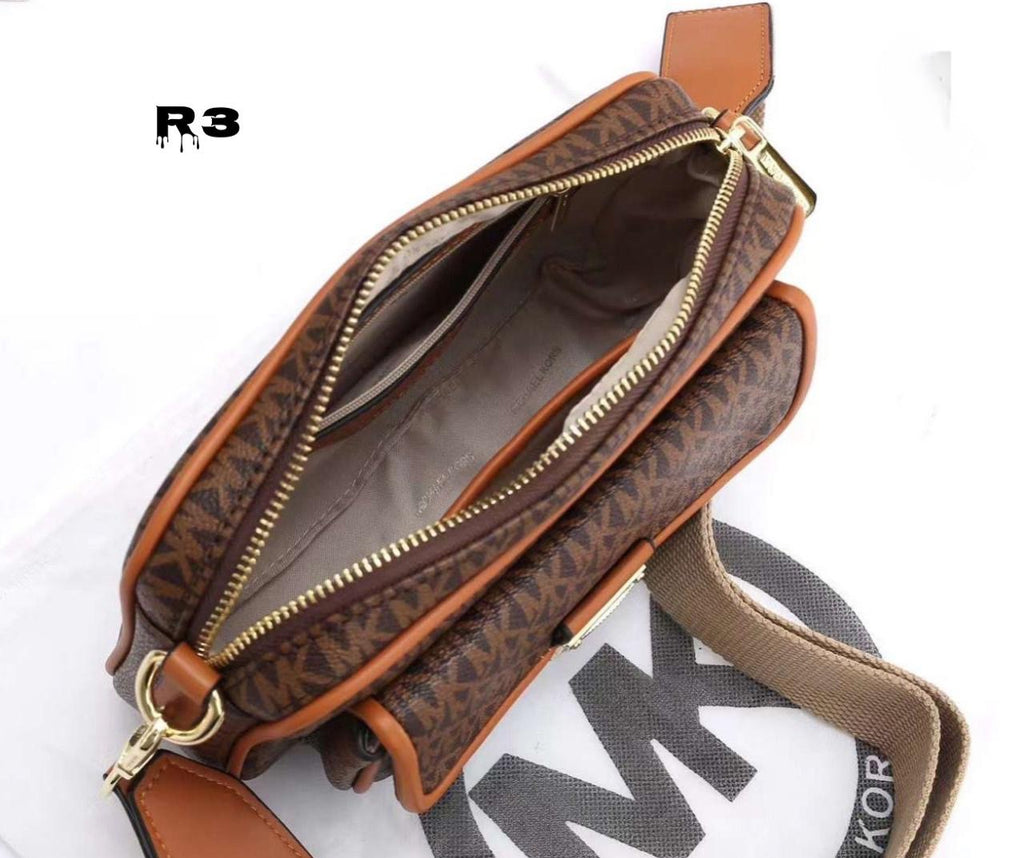 Michael Kors Bradshaw Crossbody