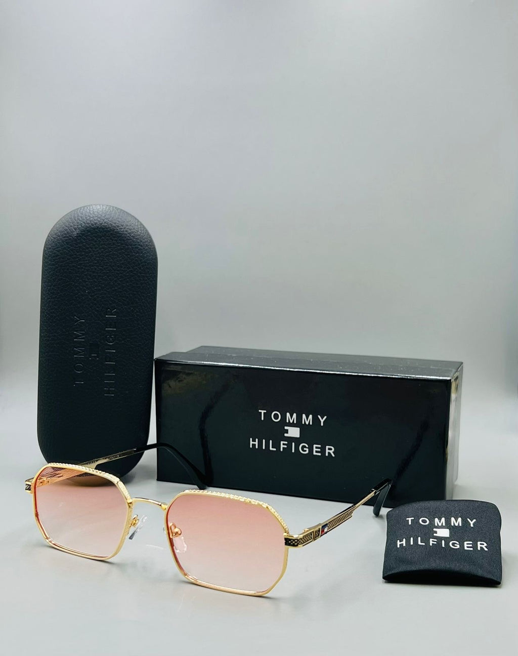 Tommy Hilfiger Unisex Sunglasses