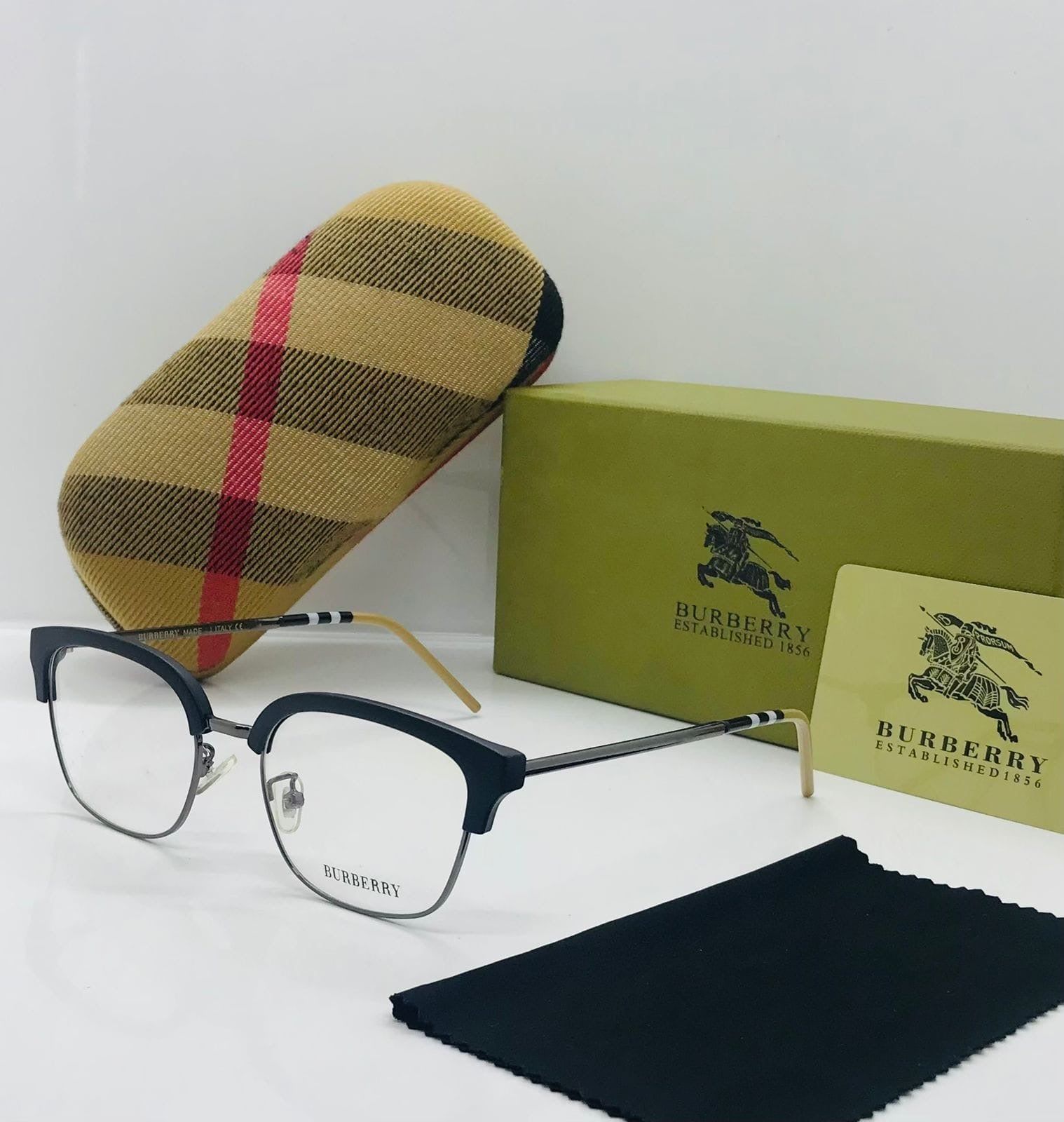 Burberry Frame