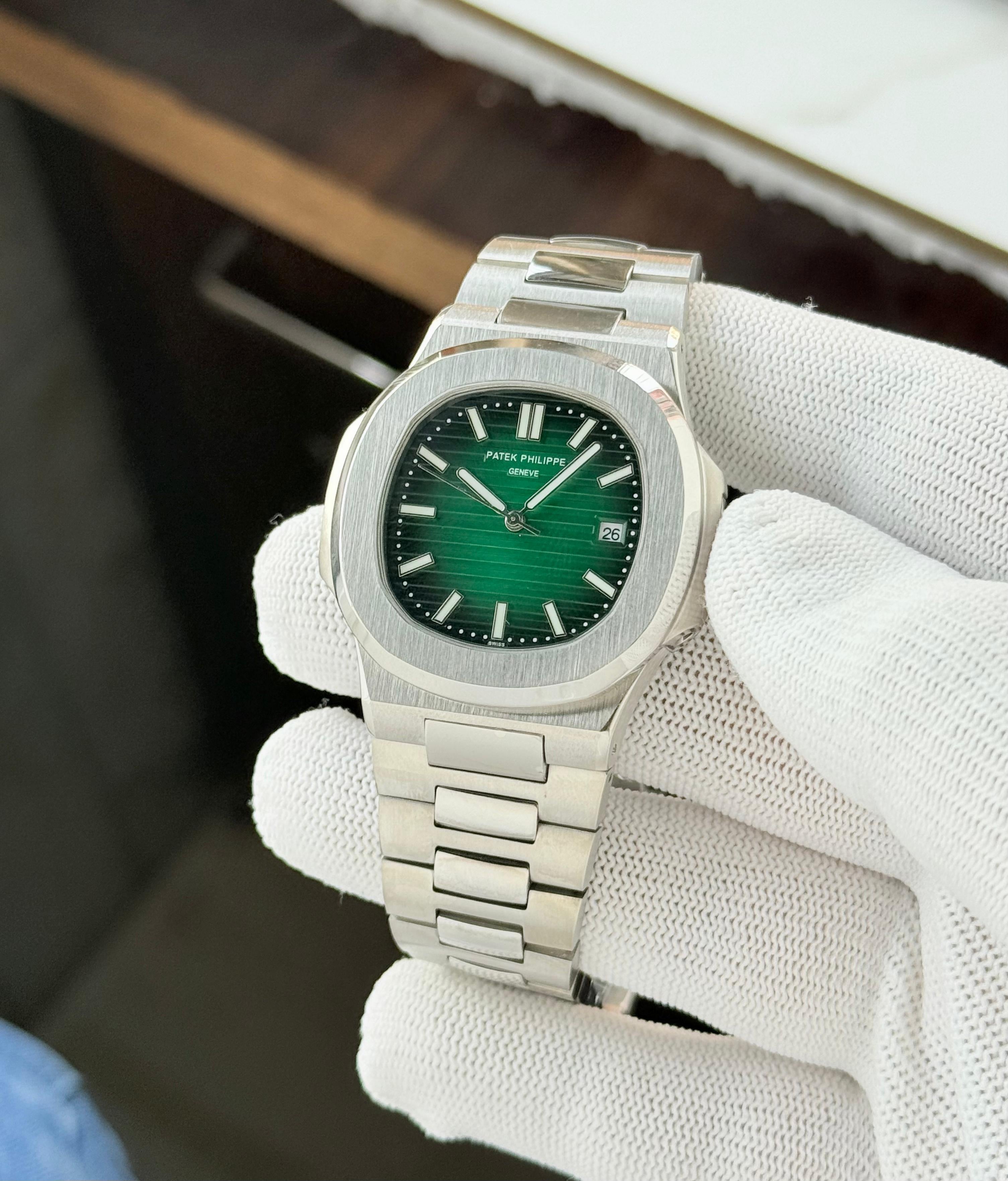 Patek Philippe Nautilus Automatic