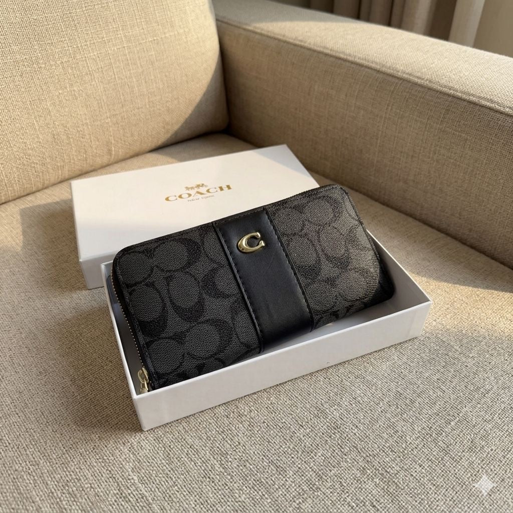 Coach Zipper Wallet