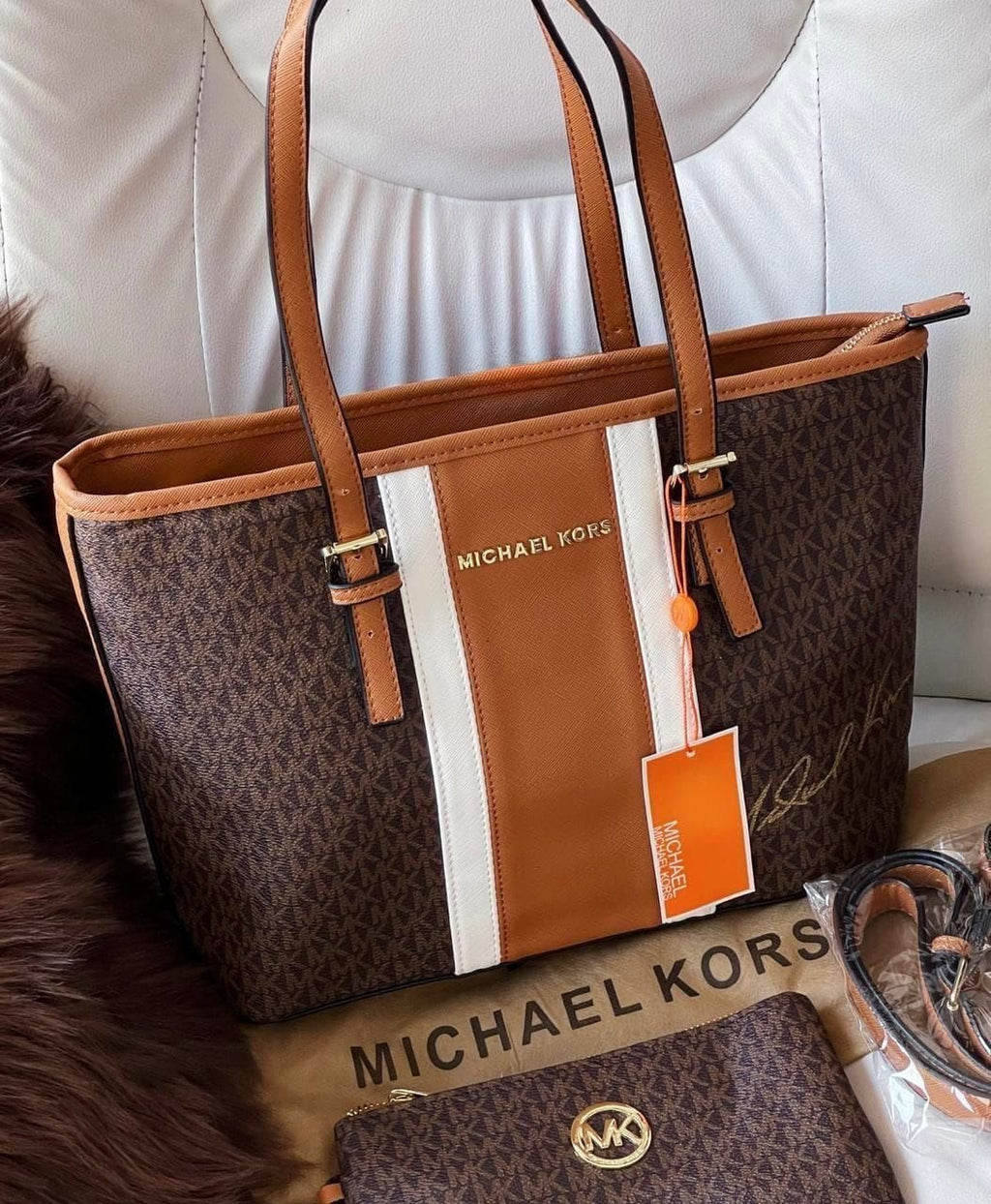 Michael Kors Signature Tote Combo