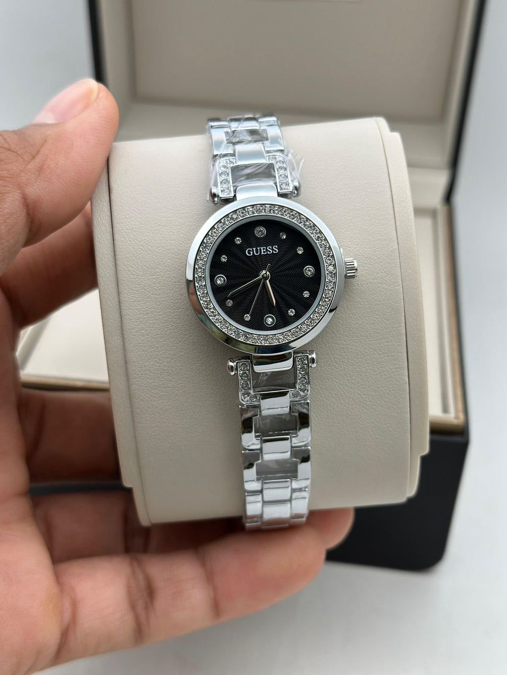 Guess Diamond Series