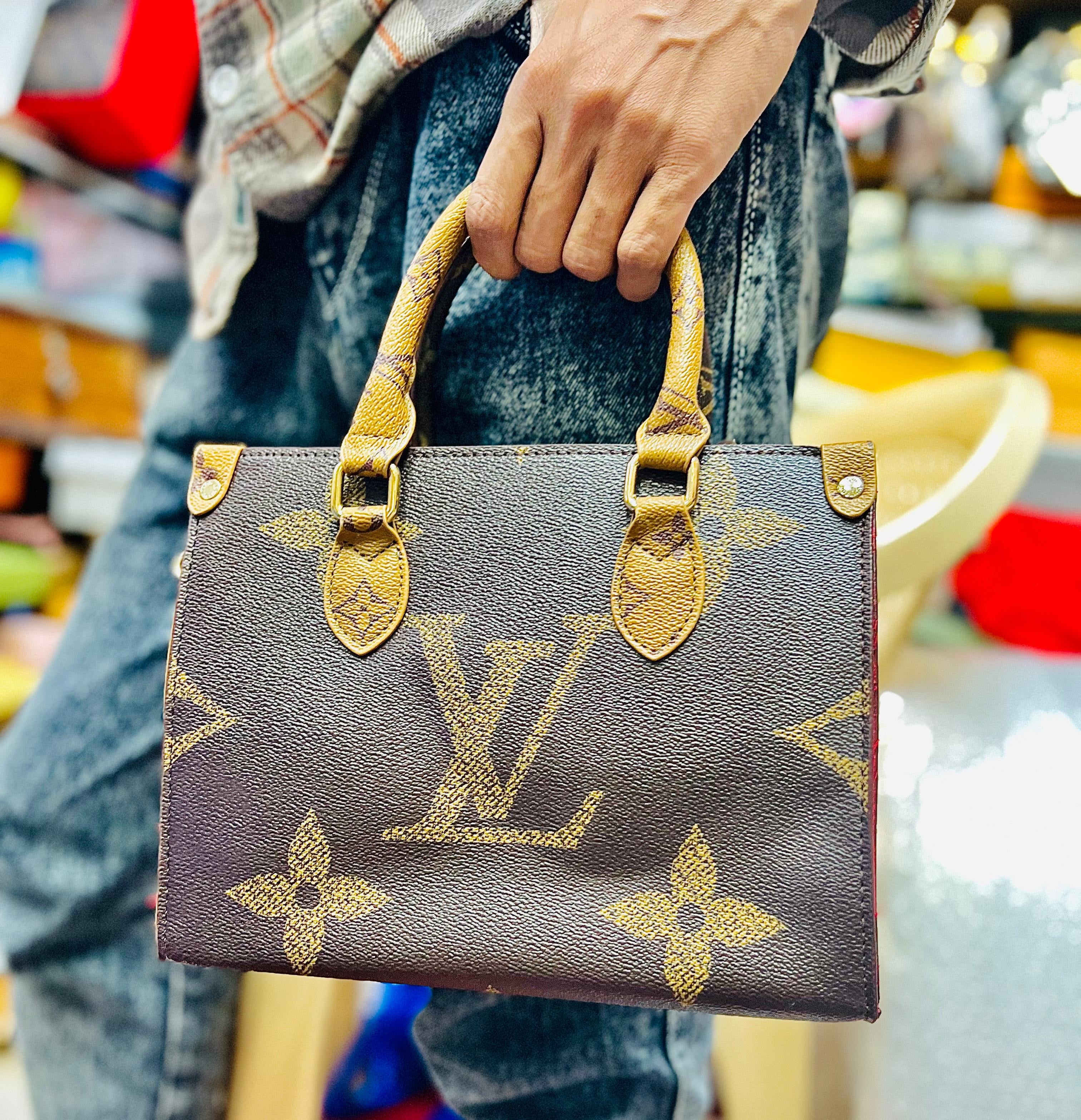 Louis Vuitton On The Go PM