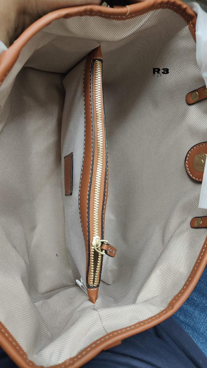 Gucci Padlock GG Emblem Medium Tote Bag