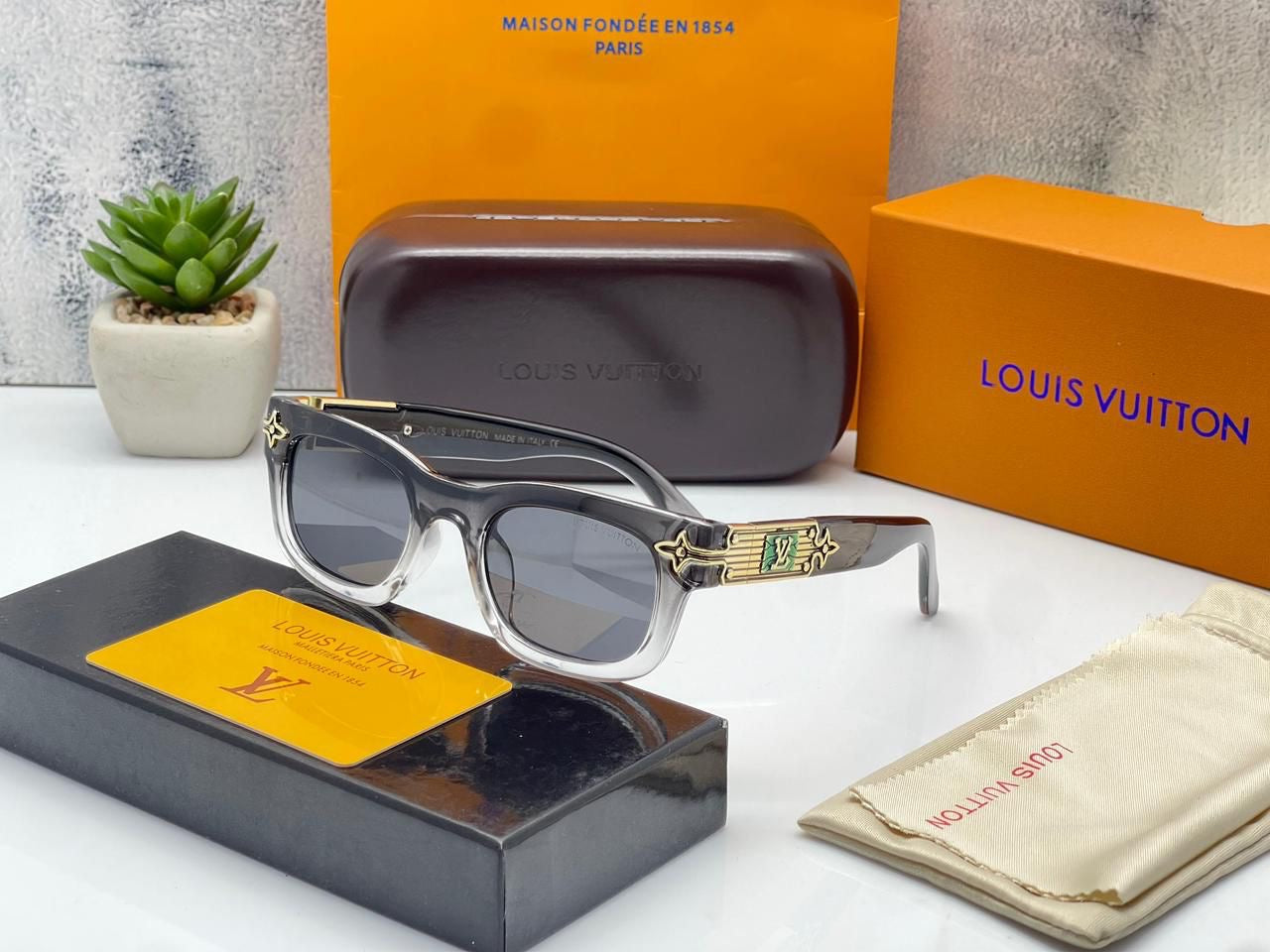 Louis Vuitton Unisex Sunglasses