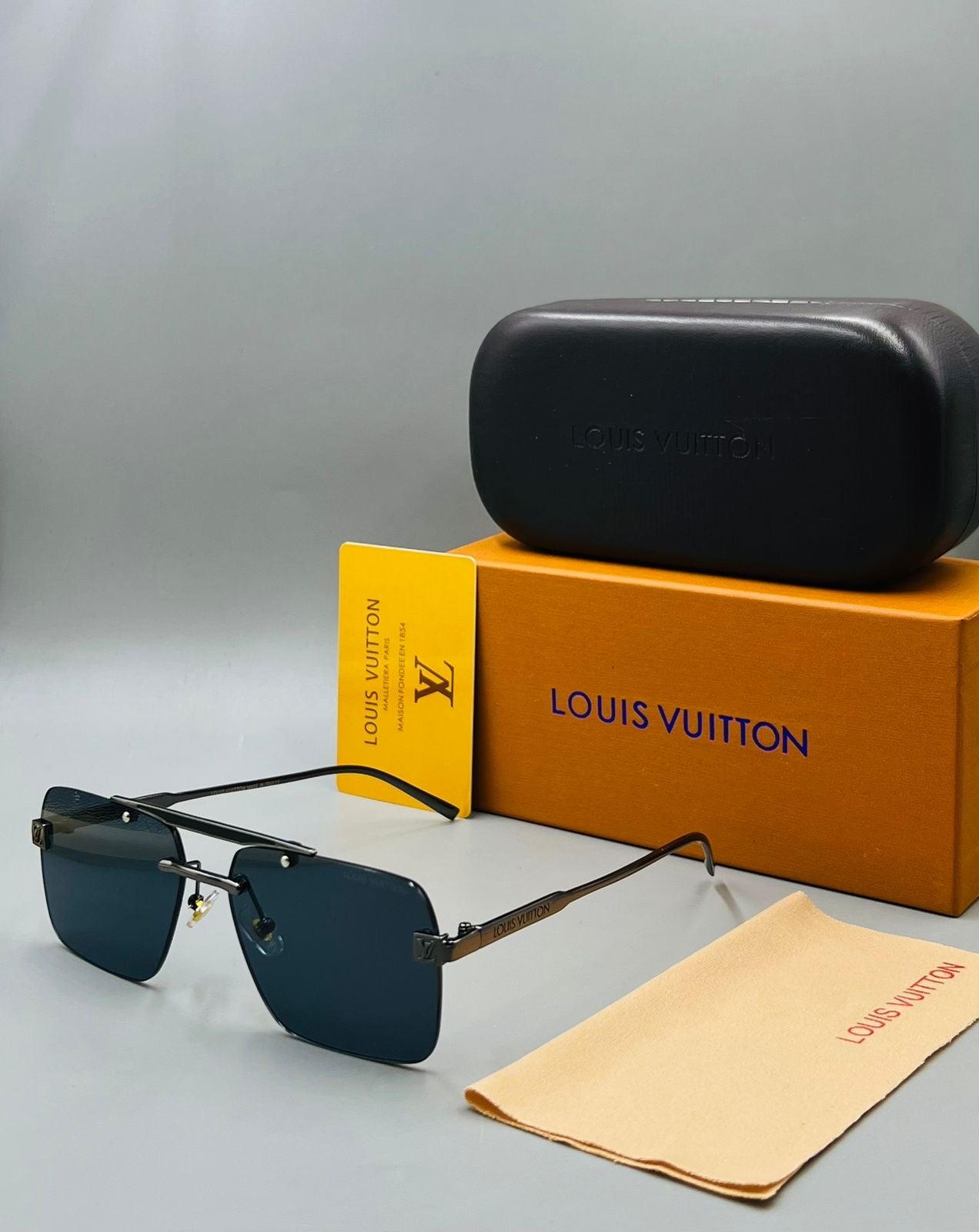 Louis Vuitton Unisex Sunglasses