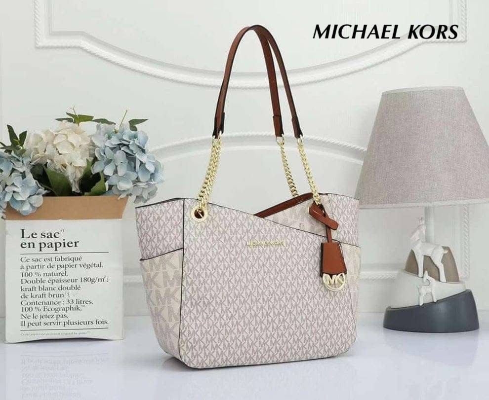 Michael Kors Jet Set Travel Large Chain Shoulder Bag