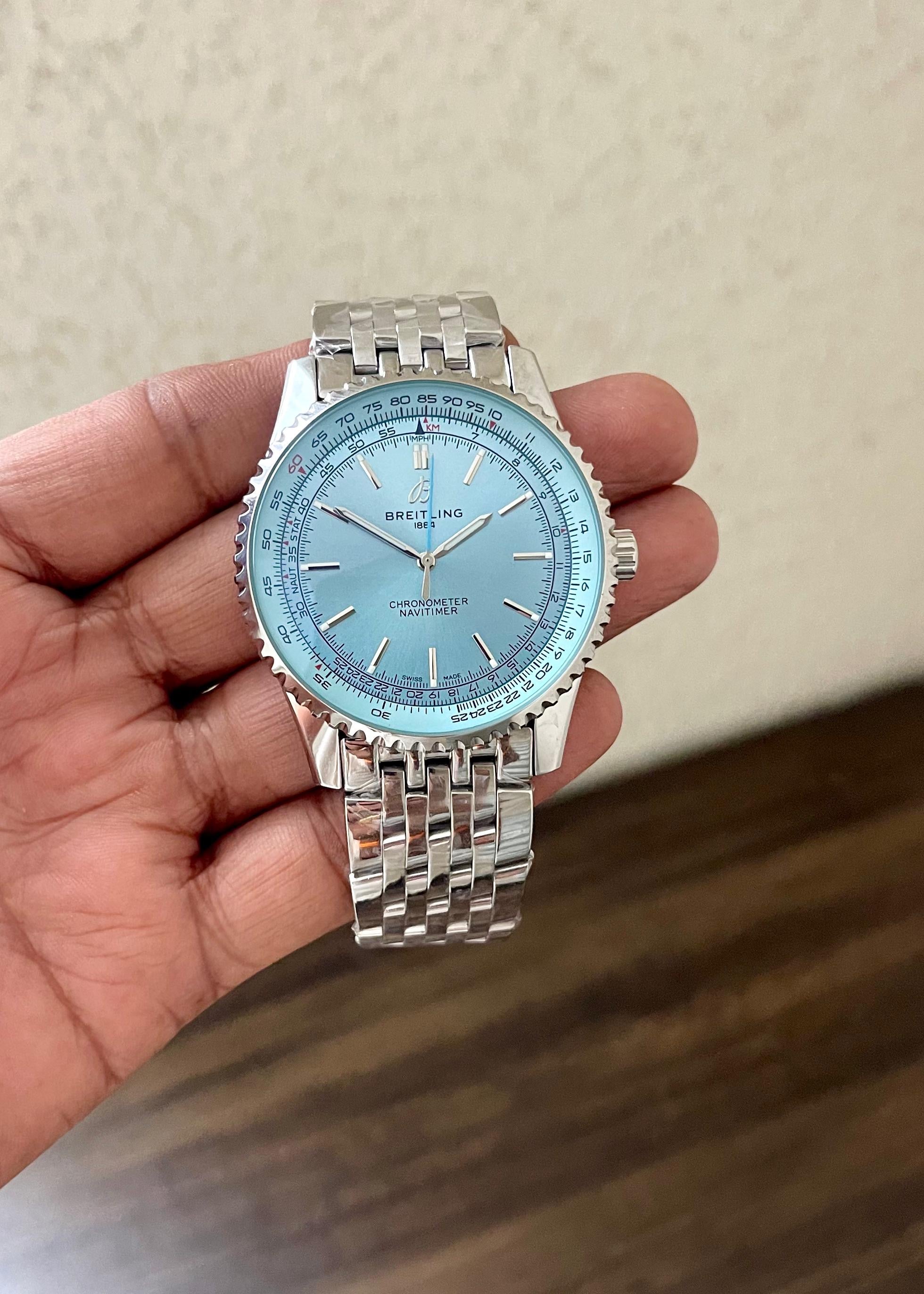Breitling Navitimer