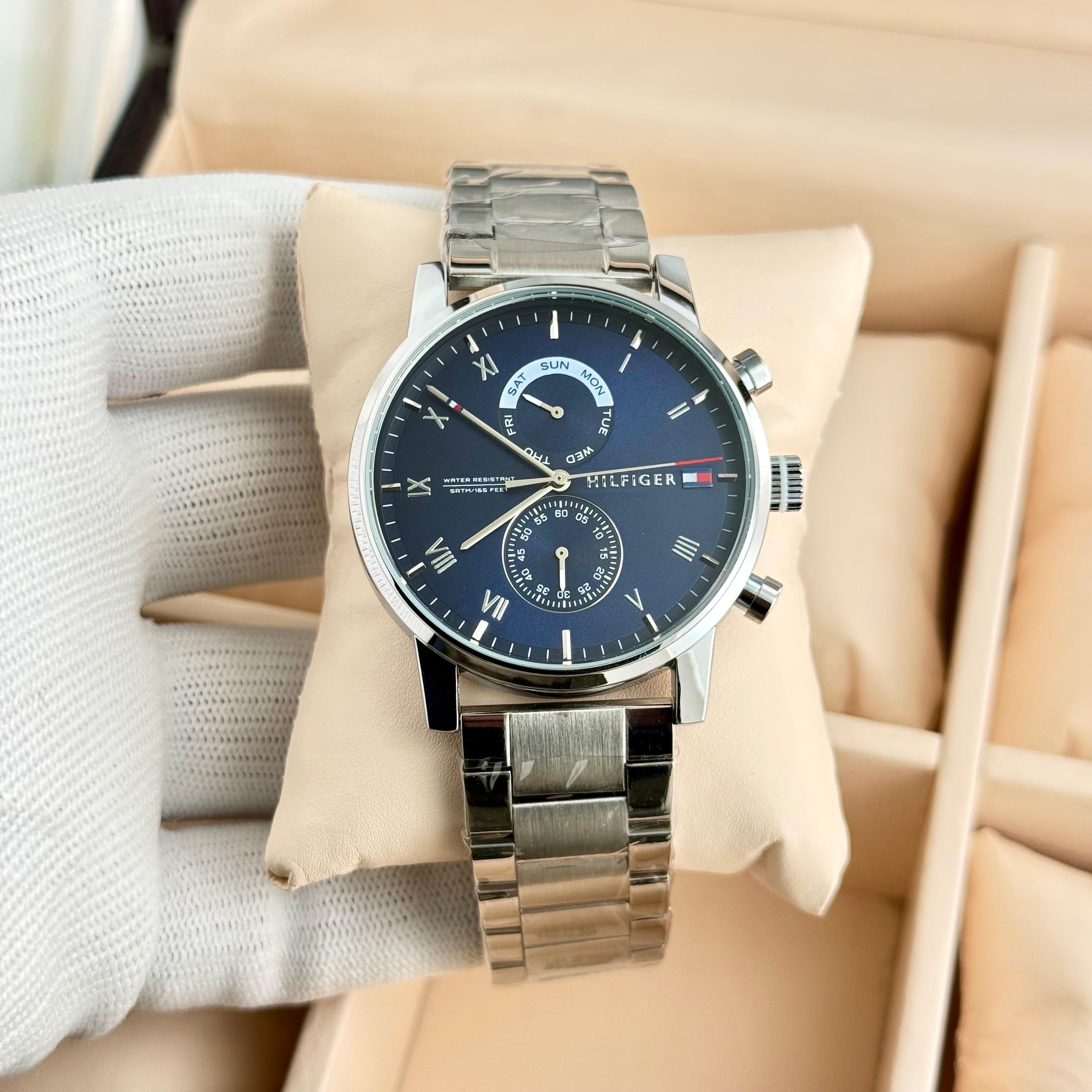 Tommy Hilfiger Multifunction