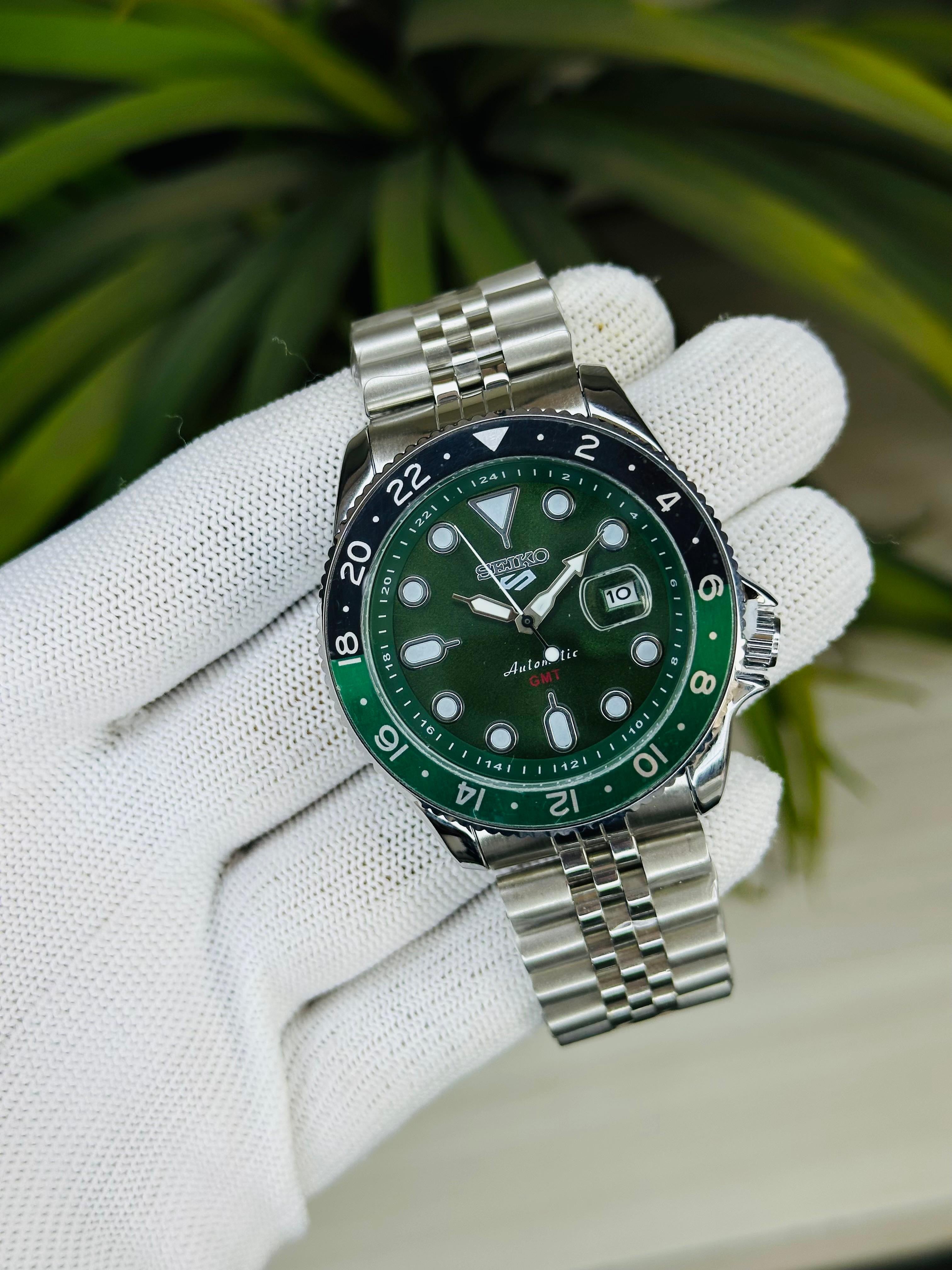 Seiko 5 Sports GMT
