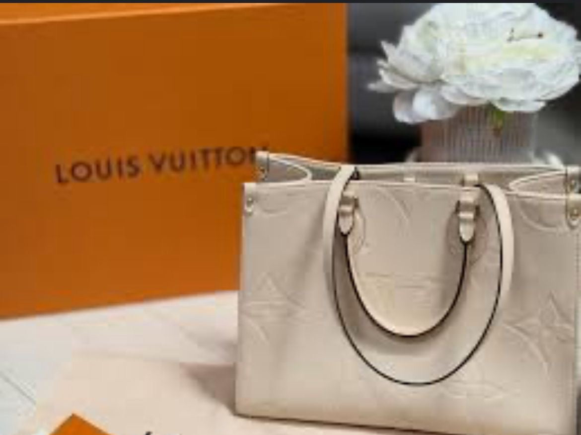 Louis Vuitton On The Go