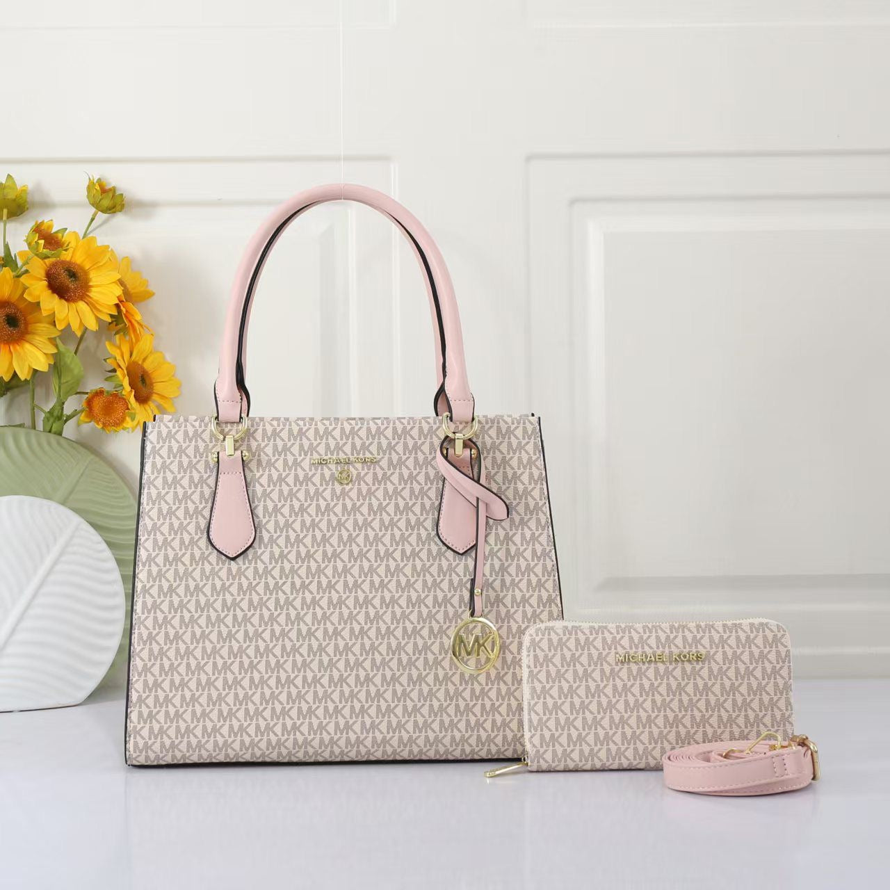 Michael Kors 2Piece Set