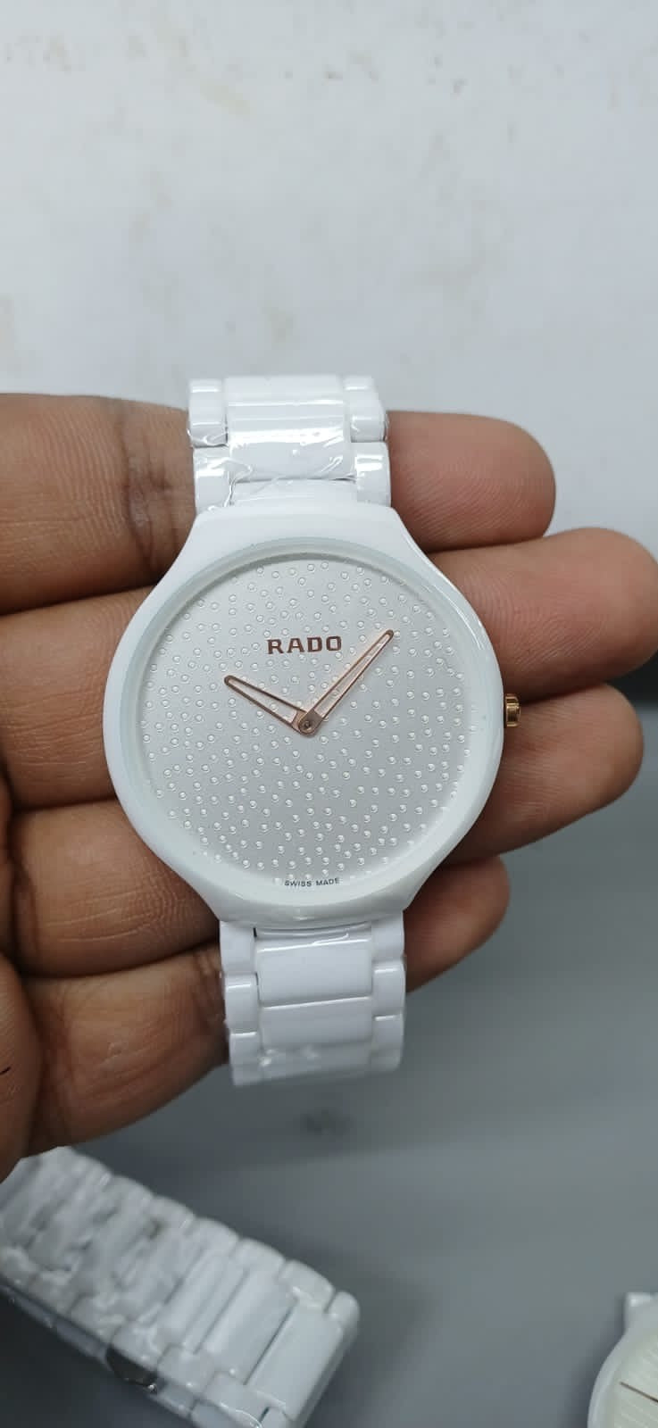 Rado true Round thinline Ceramic