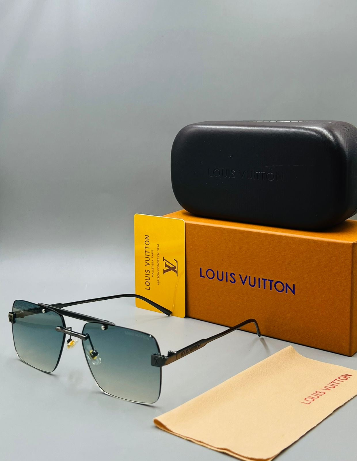 Louis Vuitton Unisex Sunglasses