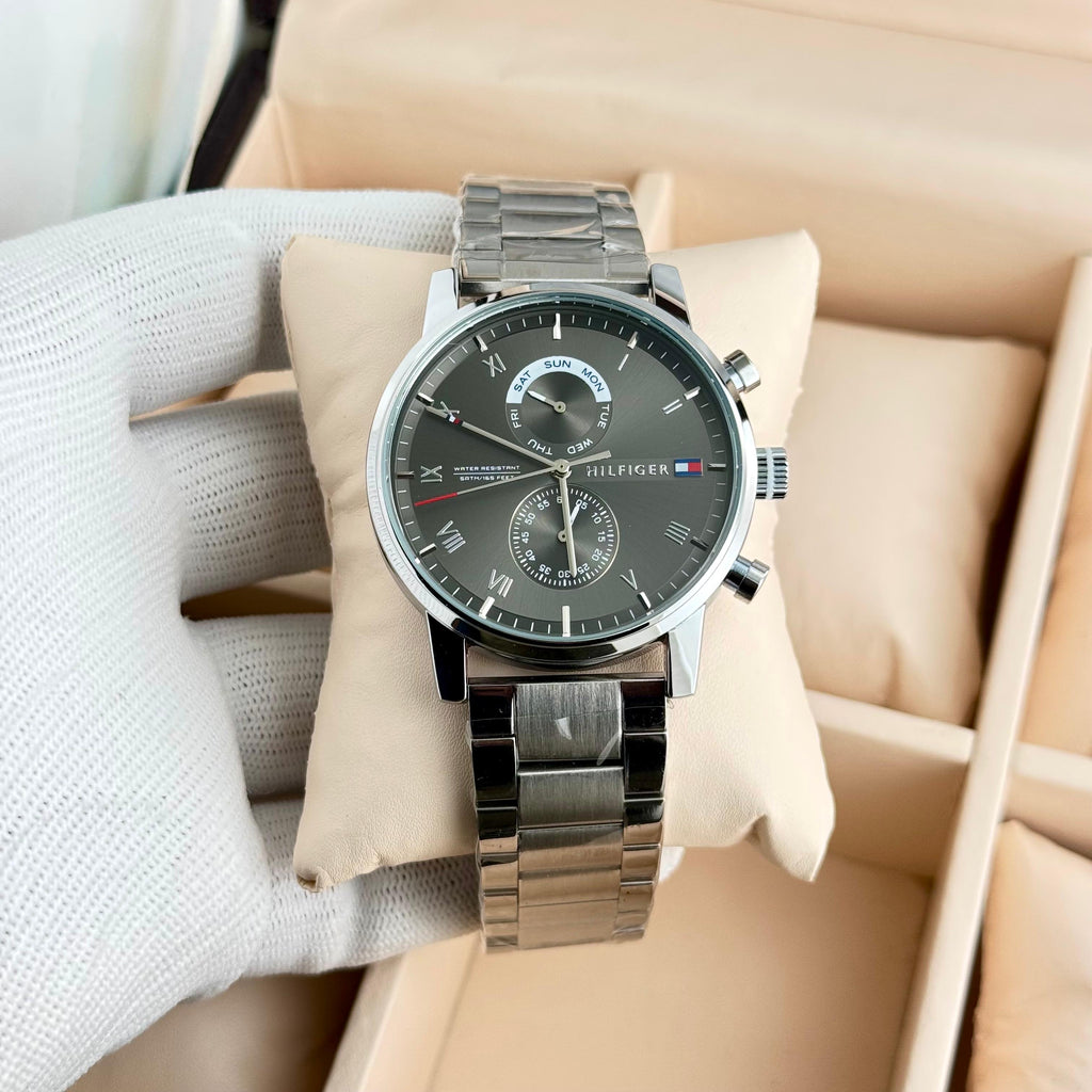 Tommy Hilfiger Multifunction