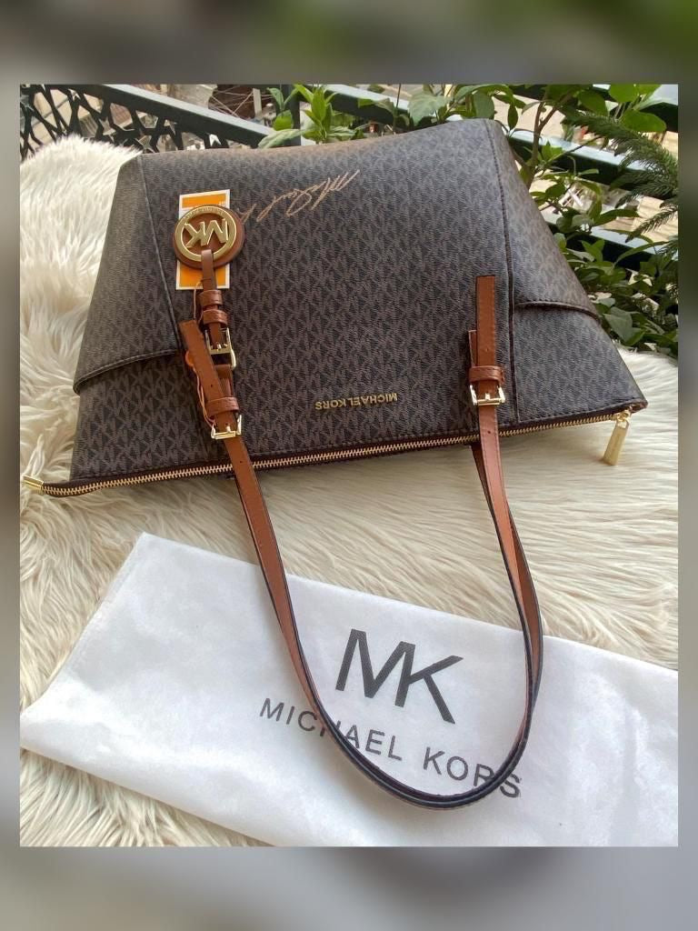 Michael Kors Signature Side Pocket Tote Bag