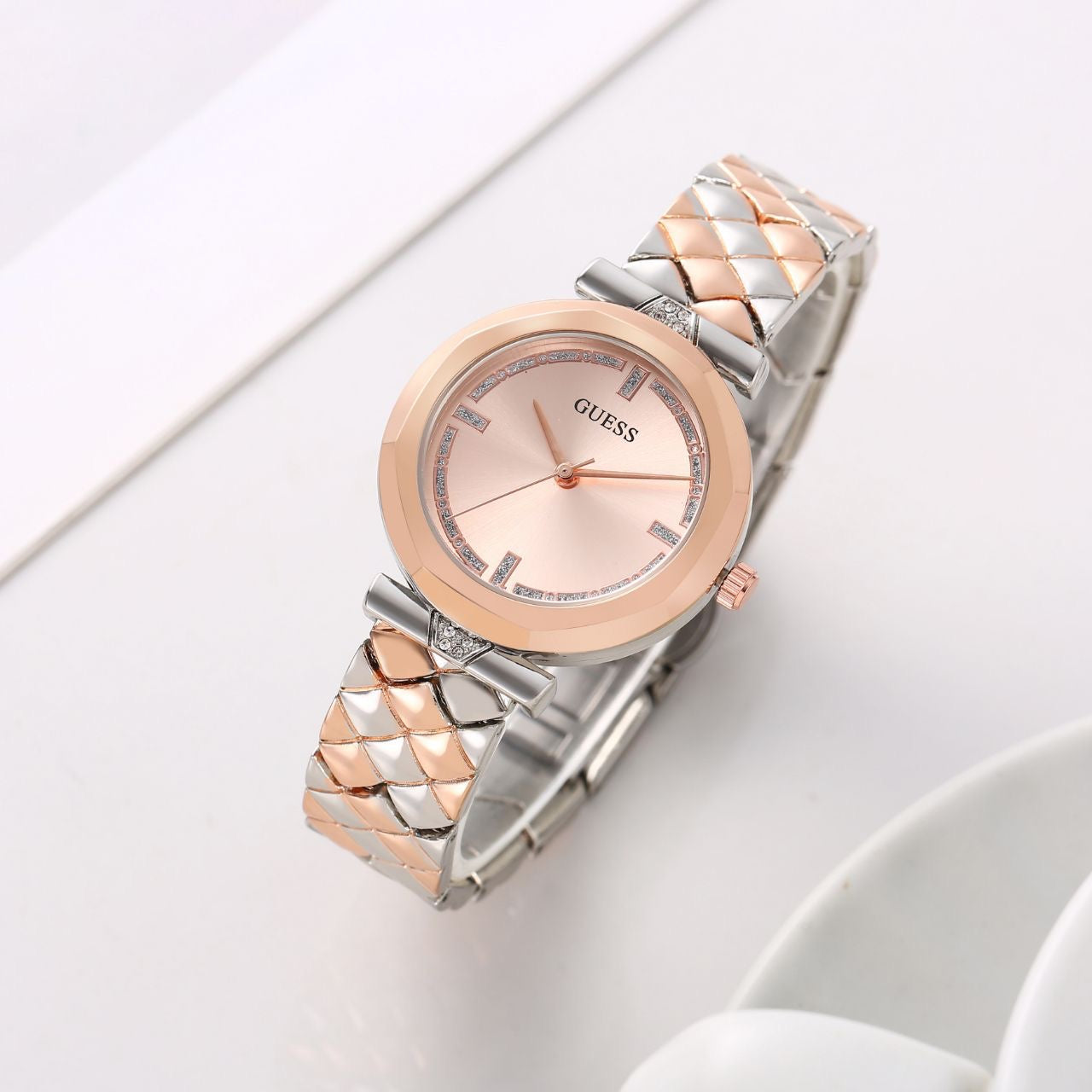 Guess Elegance Series