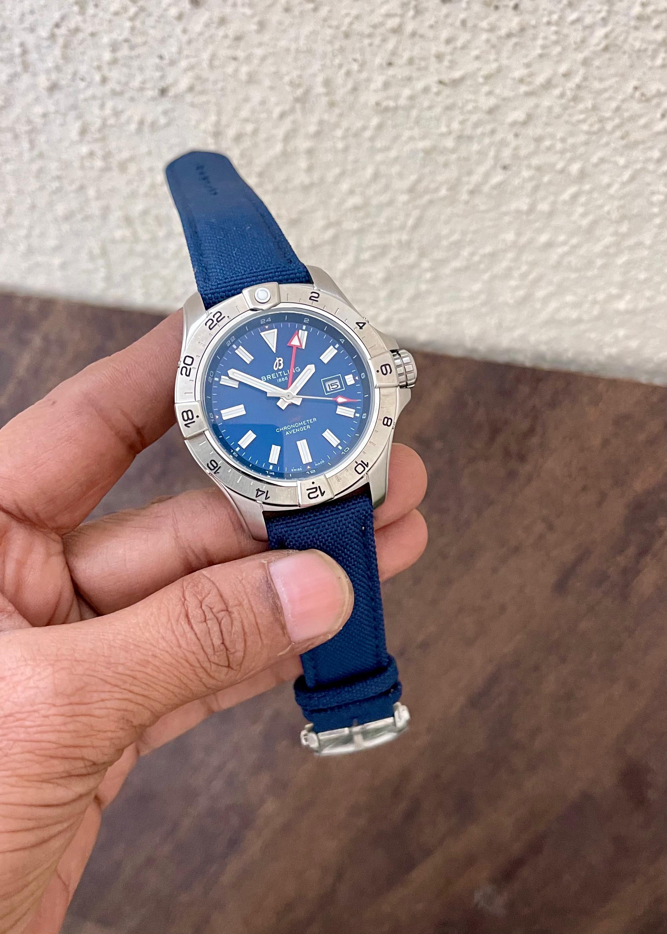 Breitling Avenger GMT